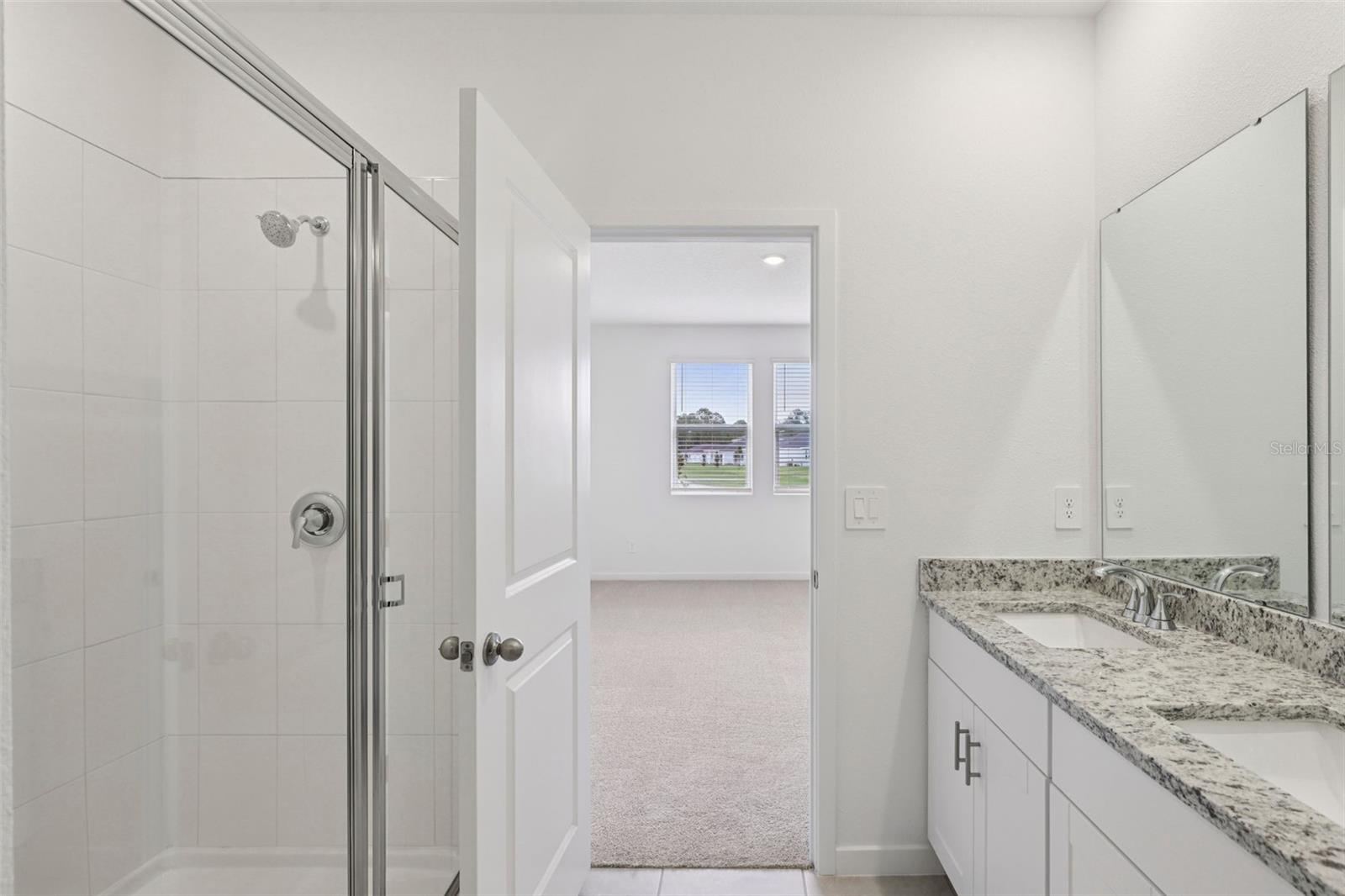 Image 32 of 41 For 6 Wandering Creek Way