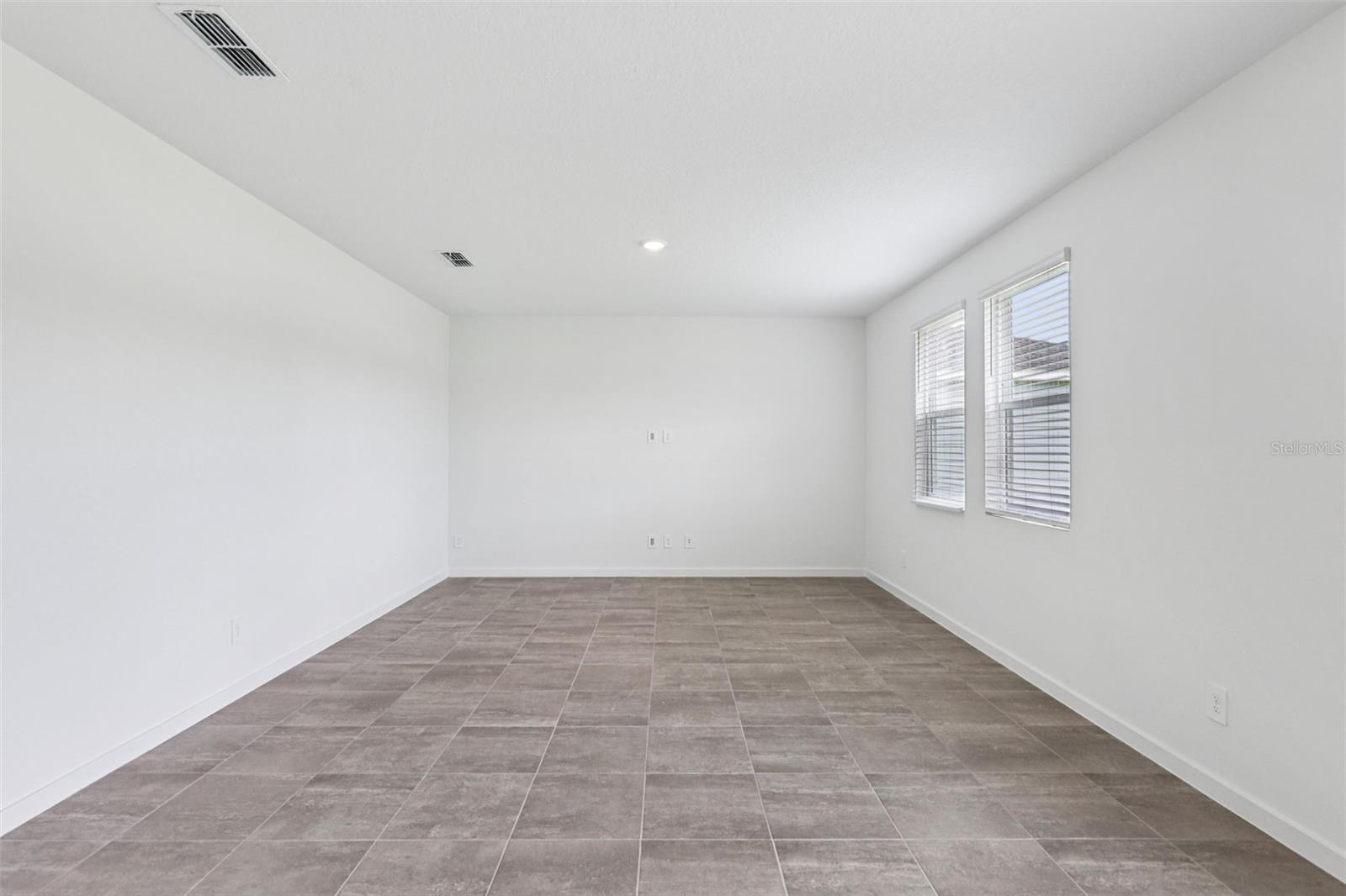 Image 12 of 44 For 8 Wandering Creek Way