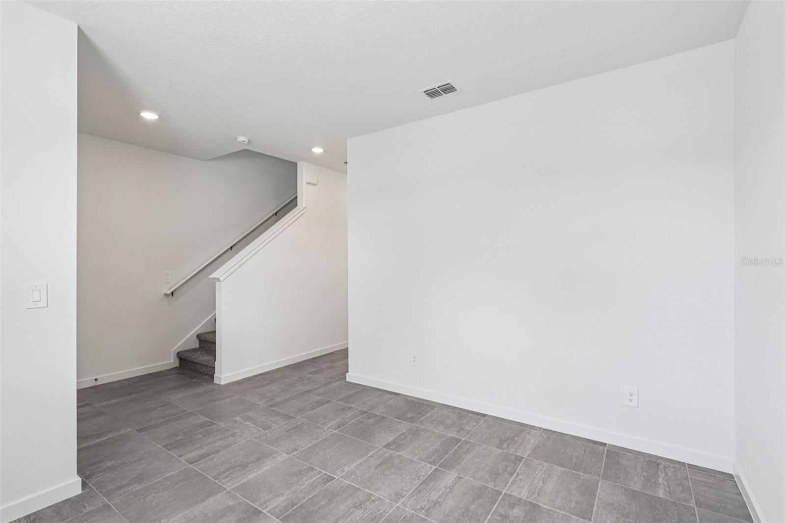 Image 16 of 44 For 8 Wandering Creek Way