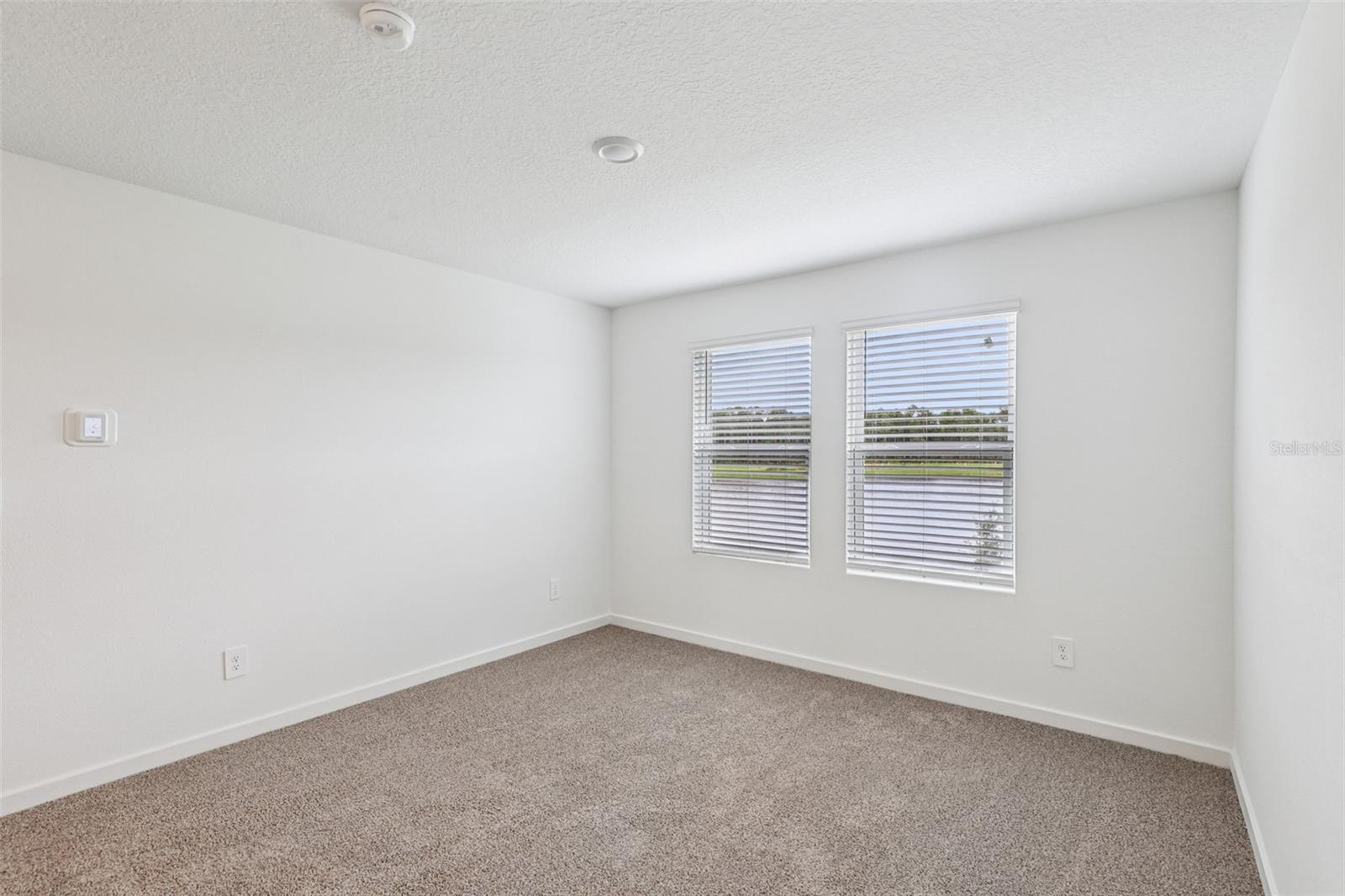 Image 22 of 44 For 8 Wandering Creek Way