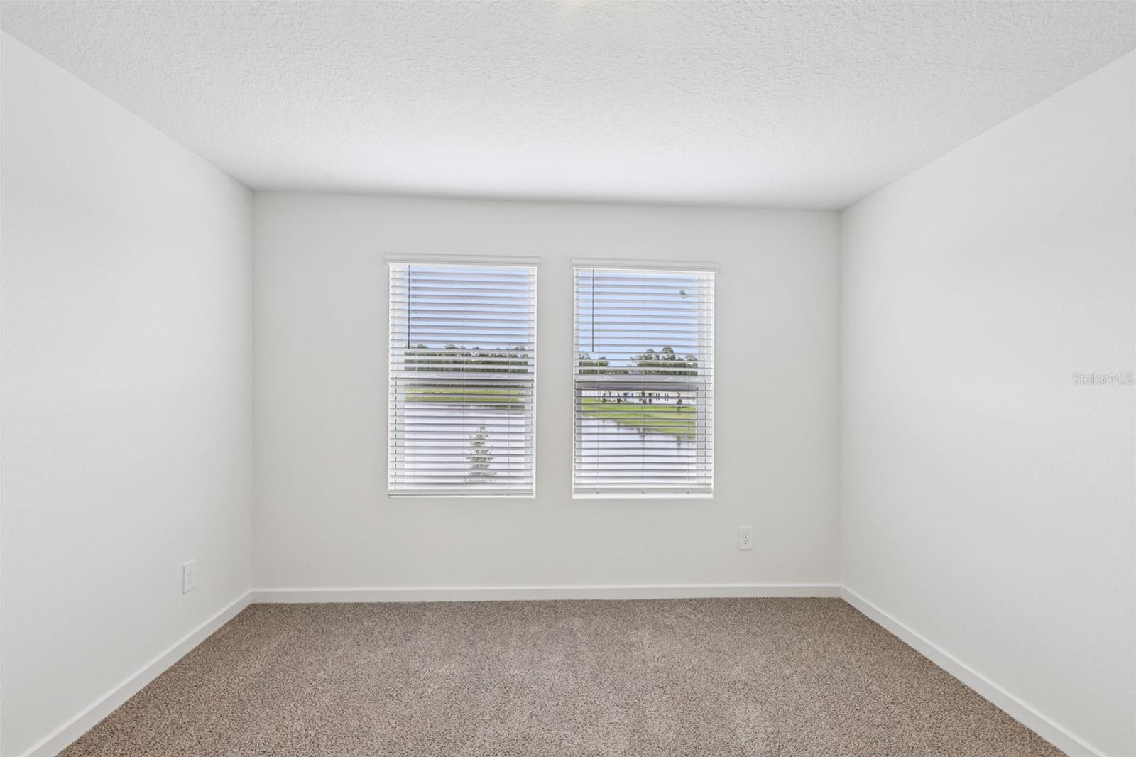 Image 24 of 44 For 8 Wandering Creek Way