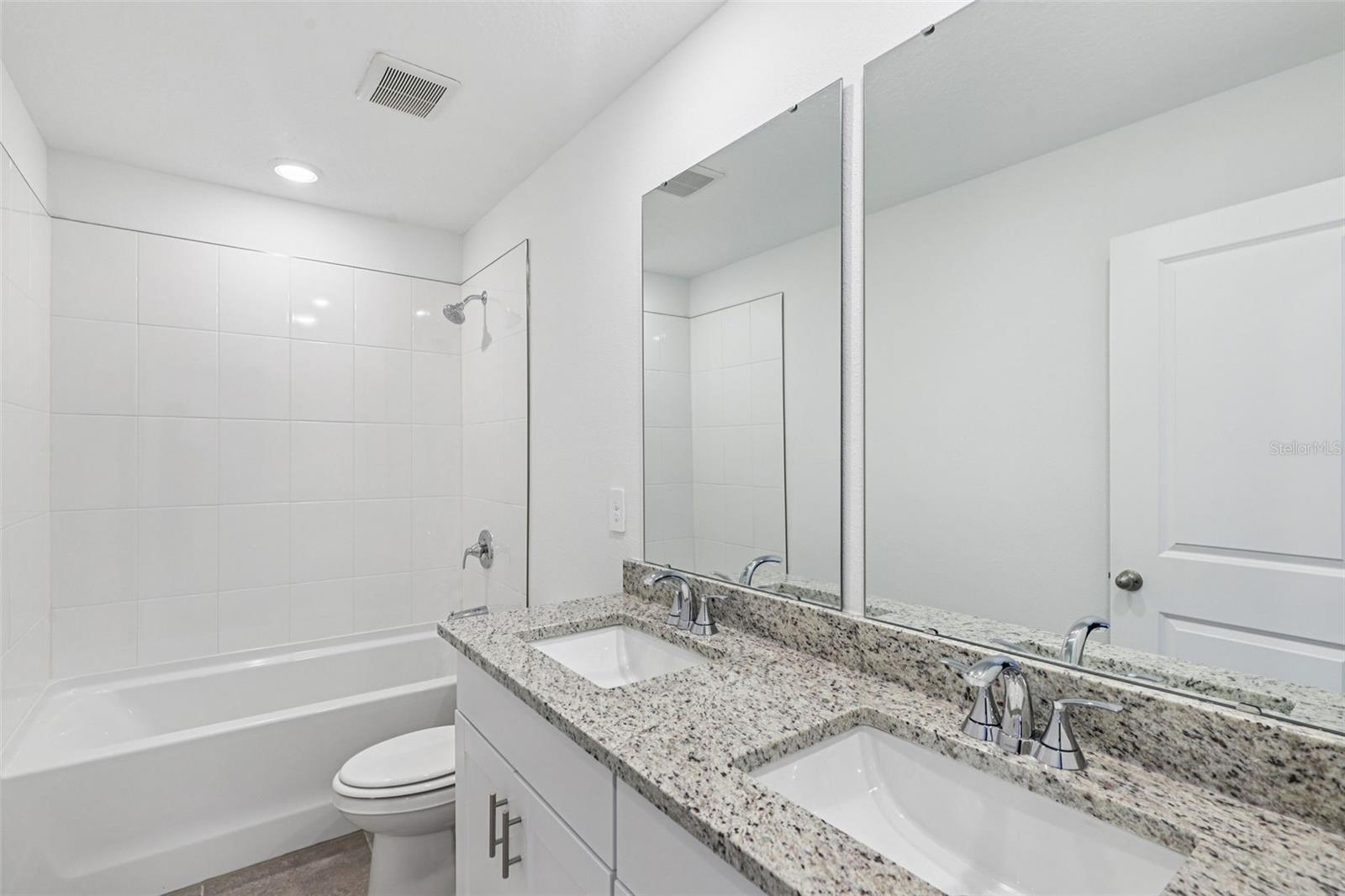 Image 29 of 44 For 8 Wandering Creek Way