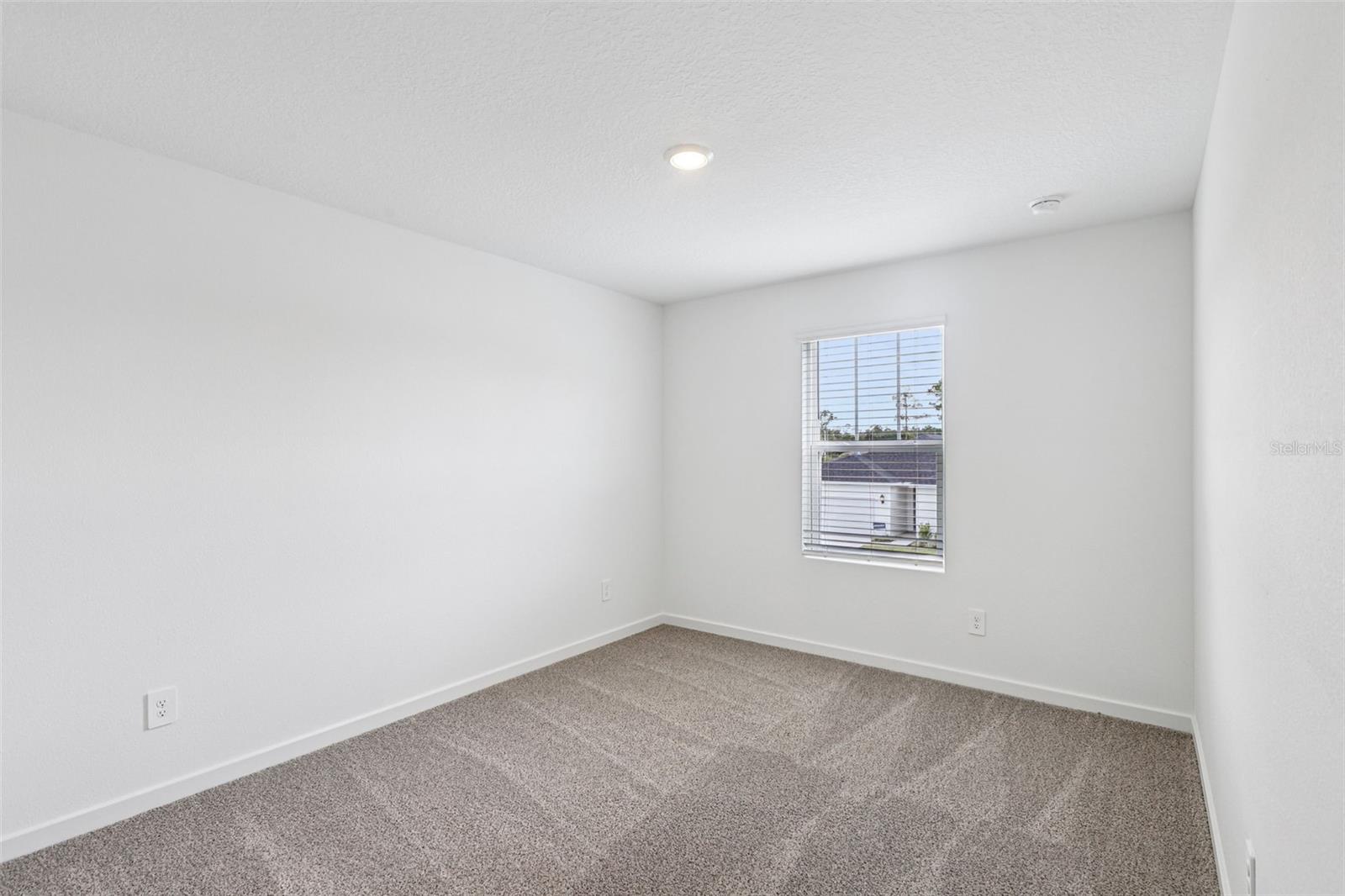 Image 30 of 44 For 8 Wandering Creek Way