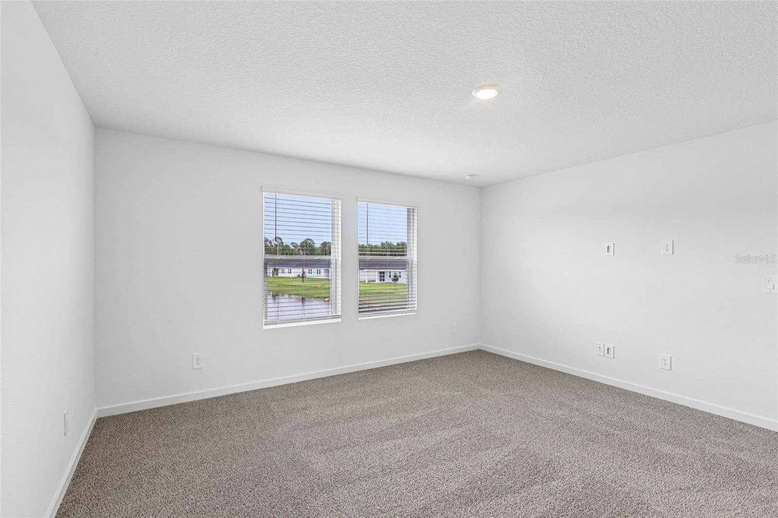 Image 37 of 44 For 8 Wandering Creek Way