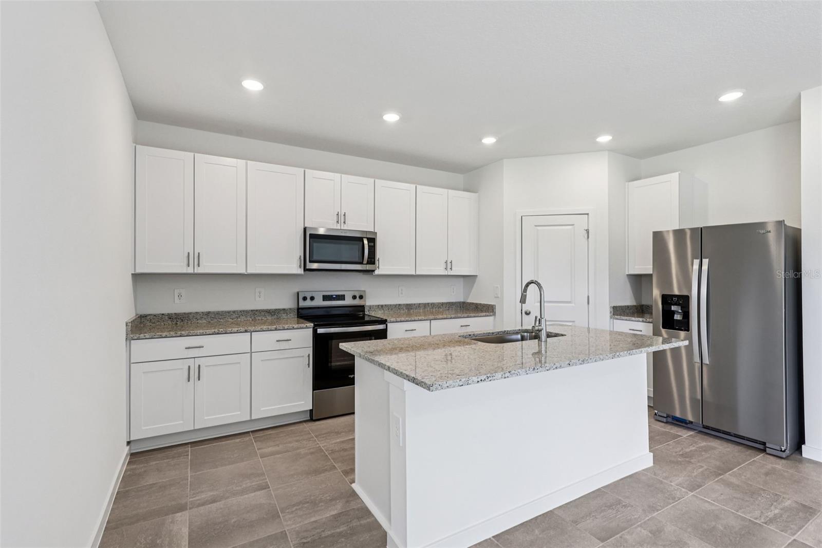 Image 7 of 44 For 8 Wandering Creek Way