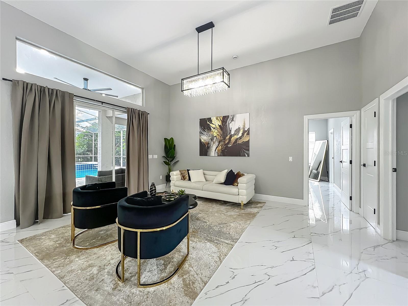 Image 32 of 71 For 704 Forest View Court