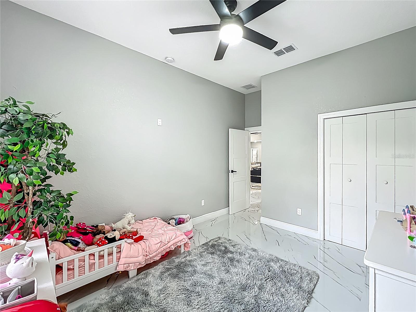 Image 35 of 71 For 704 Forest View Court
