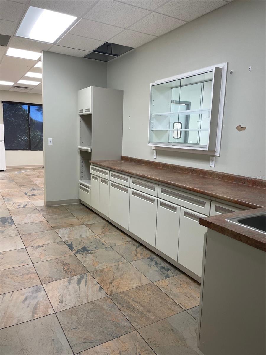 Image 11 of 27 For 11309 Lake Underhill Road 104 & 105