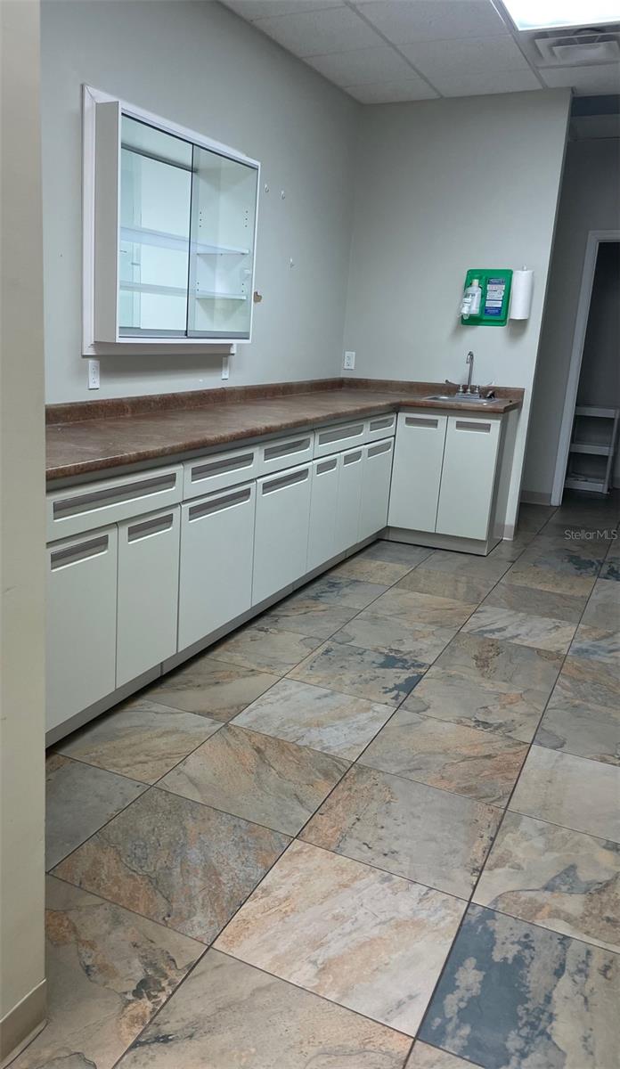 Image 12 of 27 For 11309 Lake Underhill Road 104 & 105