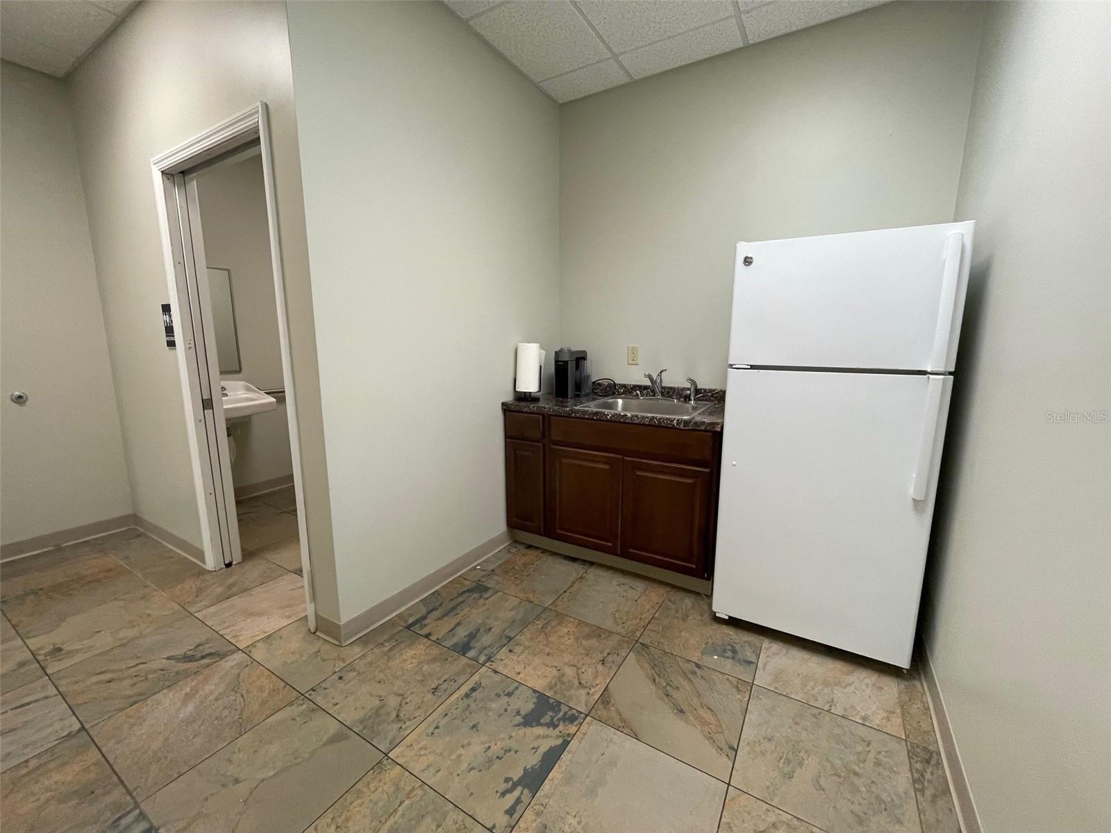 Image 20 of 27 For 11309 Lake Underhill Road 104 & 105