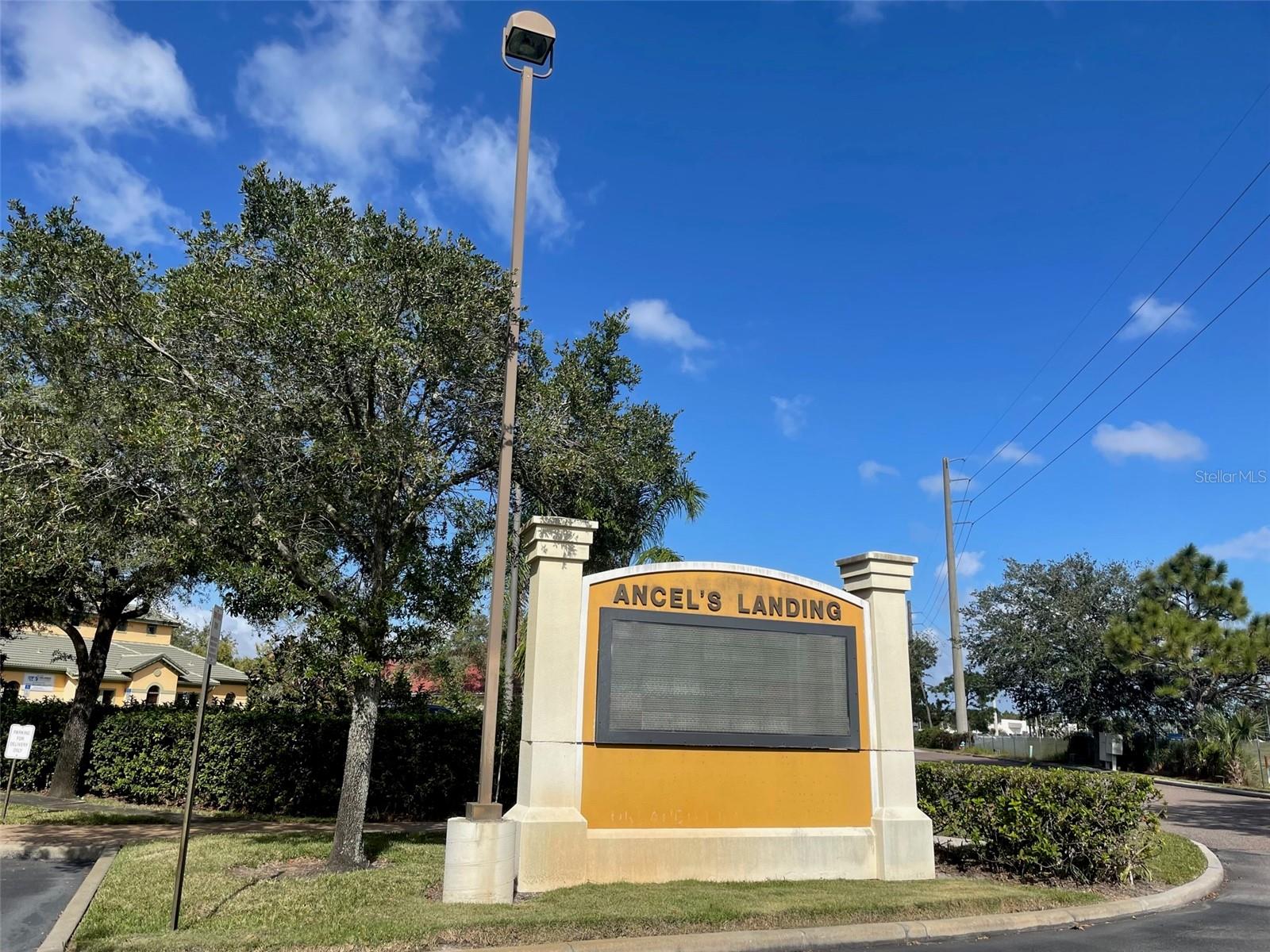 Image 21 of 27 For 11309 Lake Underhill Road 104 & 105