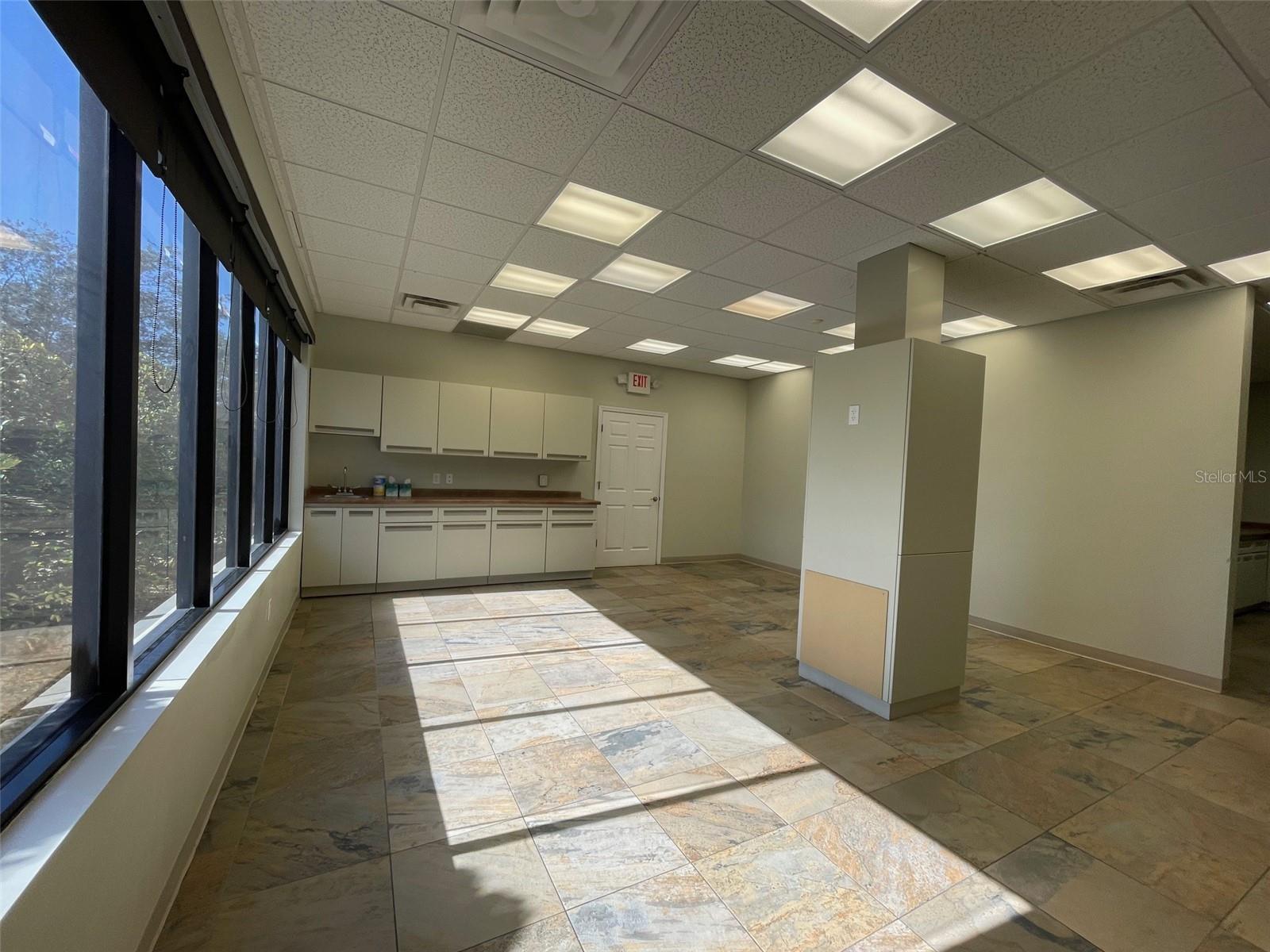 Image 8 of 27 For 11309 Lake Underhill Road 104 & 105