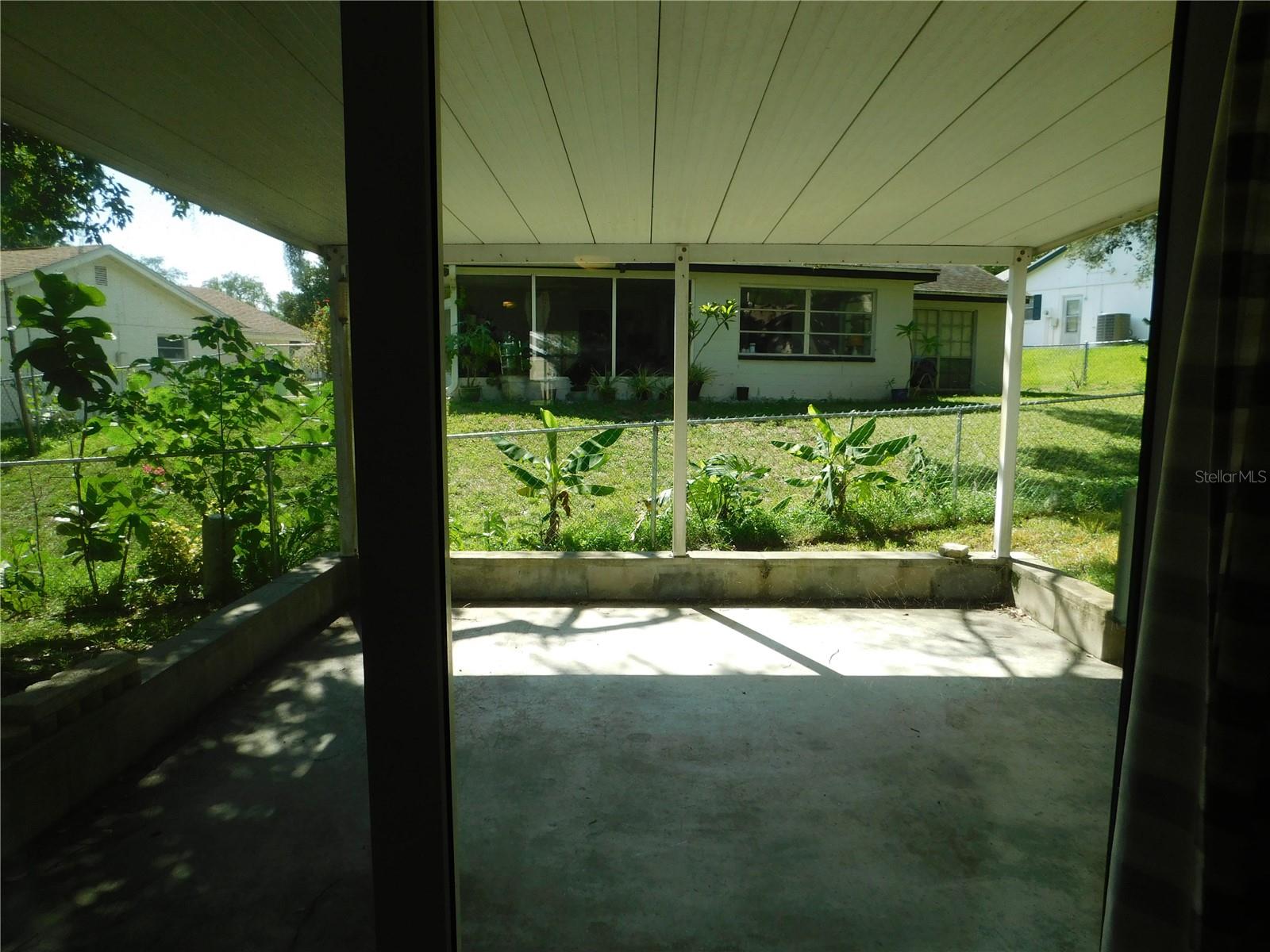 Image 37 of 65 For 8020 Hunters Whip Row