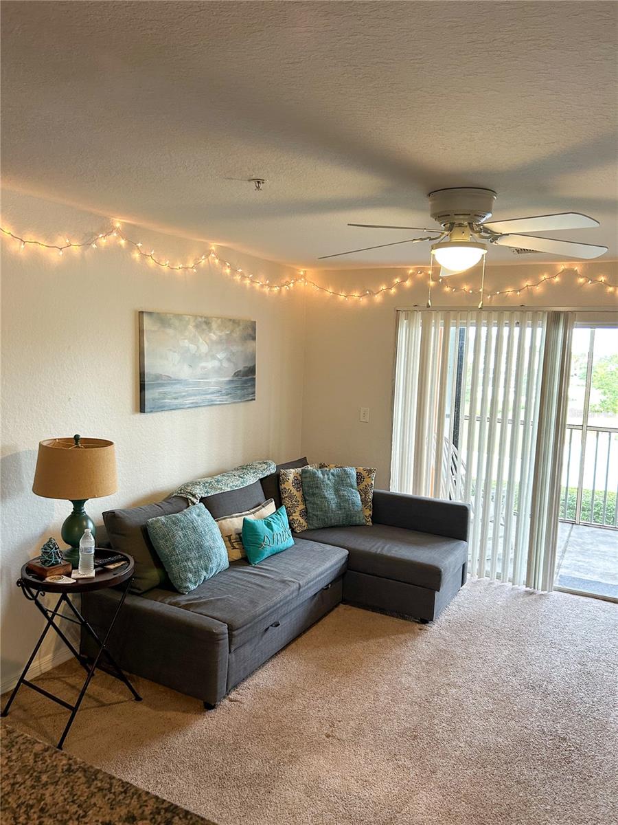 Image 10 of 27 For 5447 Vineland Road 1209