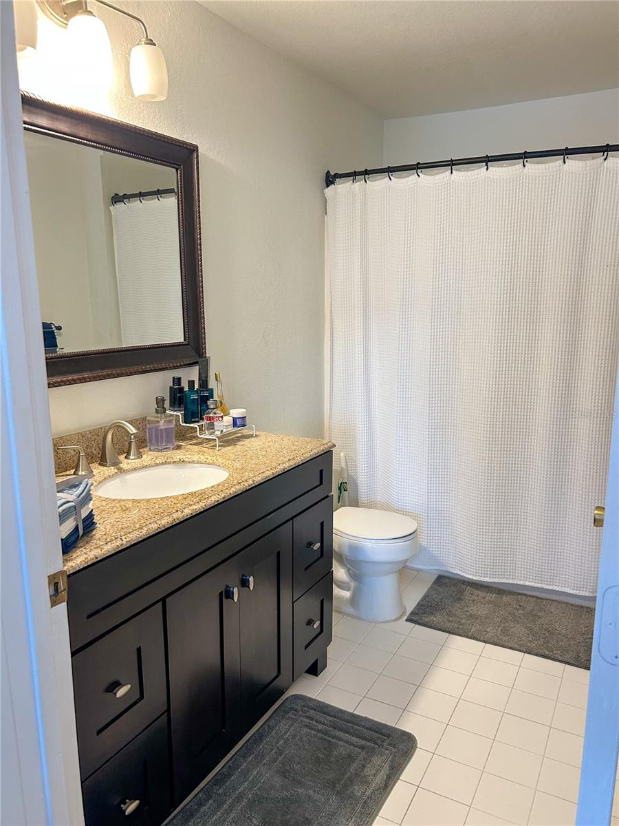 Image 22 of 27 For 5447 Vineland Road 1209
