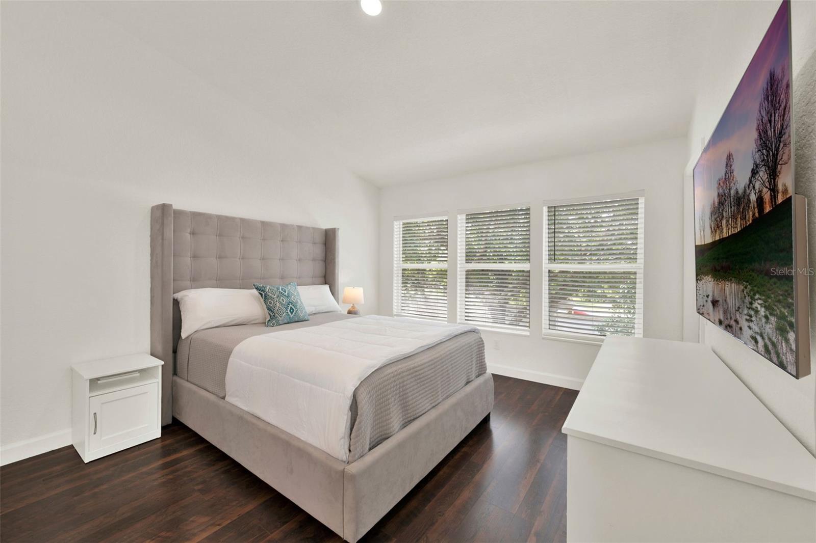 Image 19 of 45 For 6931 Sperone Street