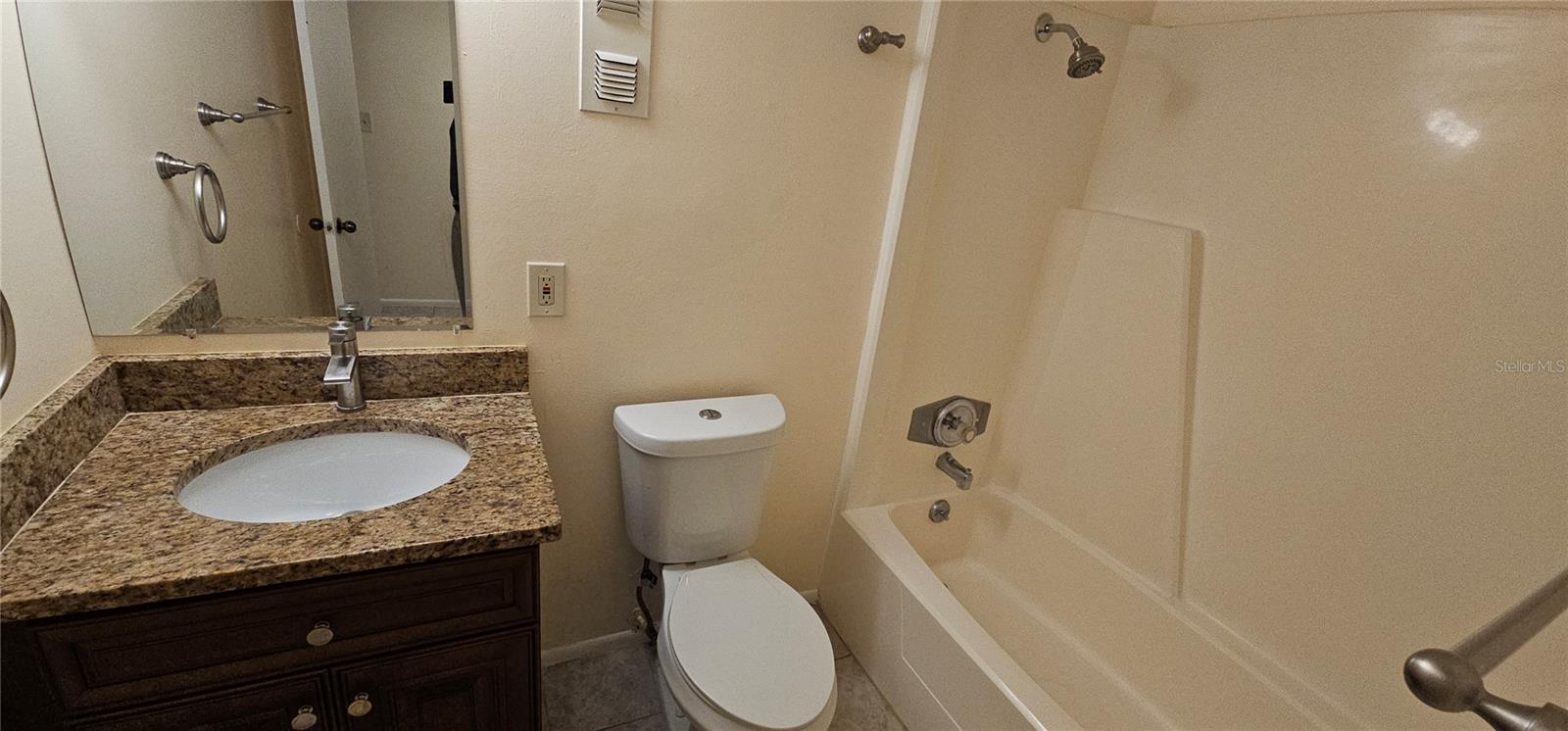 Image 17 of 24 For 700 Airport Boulevard G6