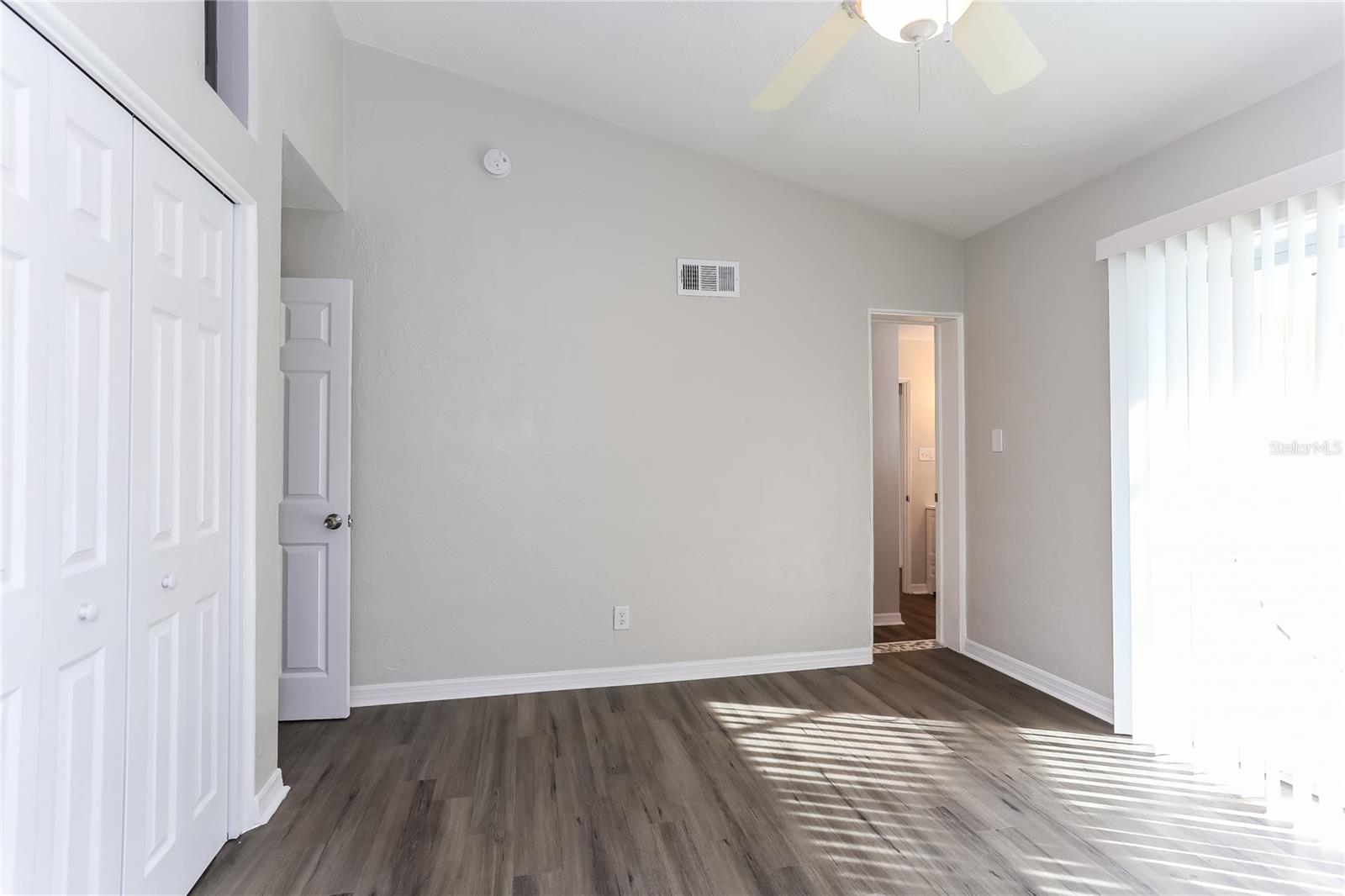 Image 7 of 16 For 420 Flamingo Drive