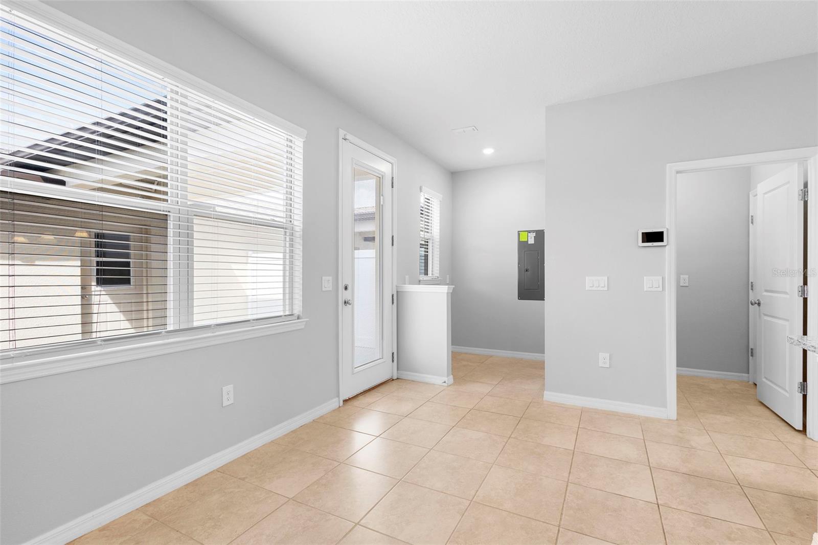Image 6 of 27 For 5030 Caspian Street