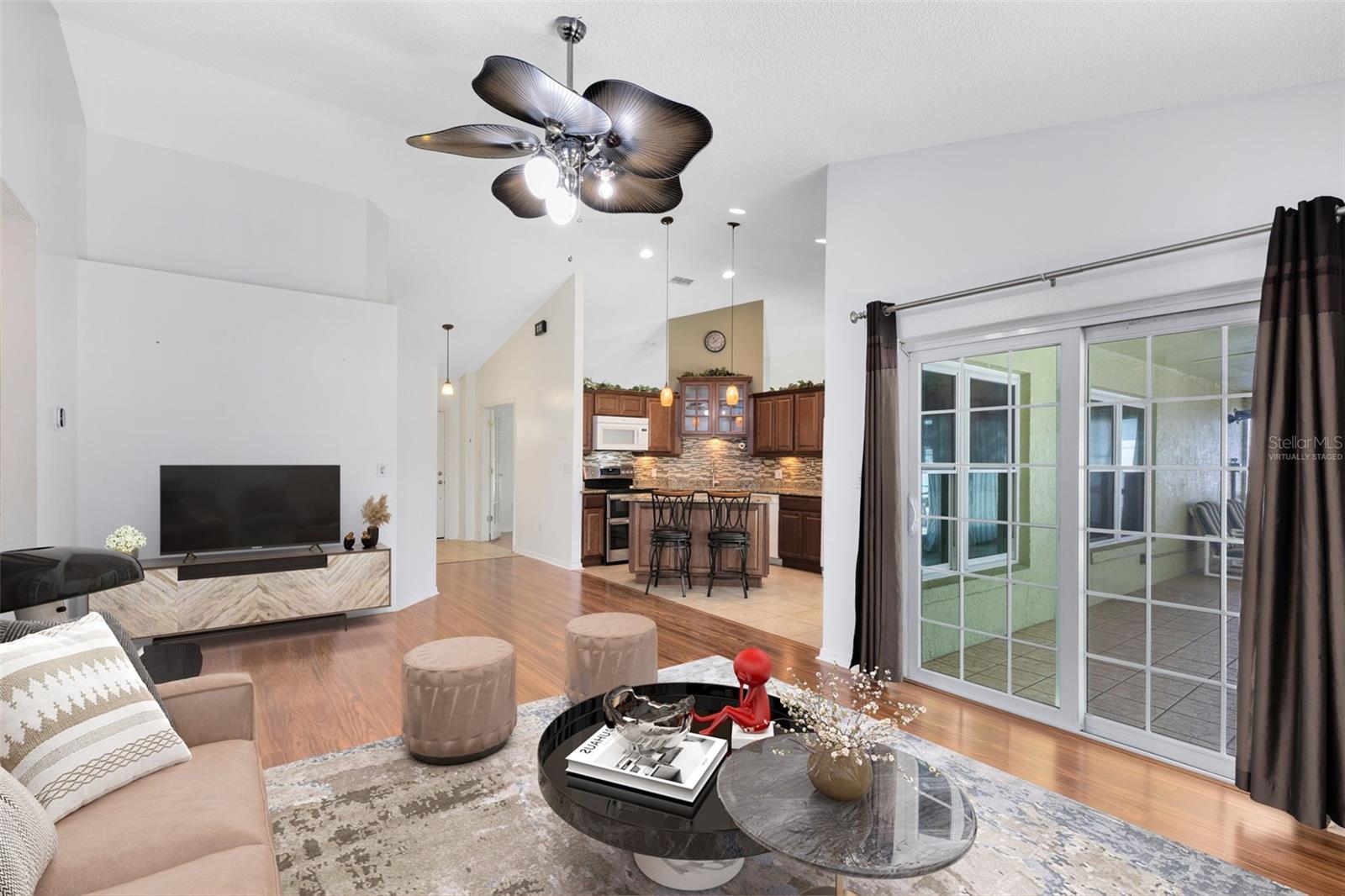 Image 12 of 34 For 204 Grovepark Drive