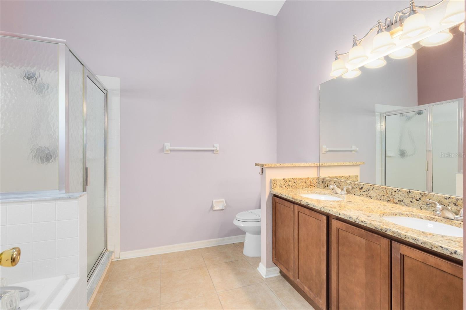 Image 15 of 34 For 204 Grovepark Drive