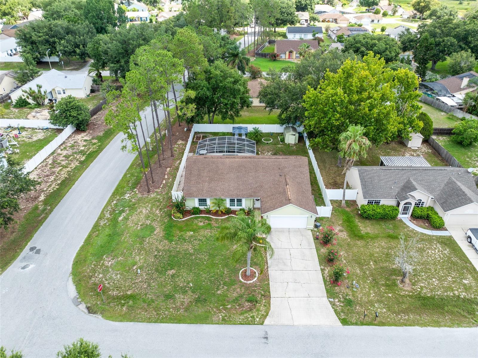 Image 30 of 34 For 204 Grovepark Drive