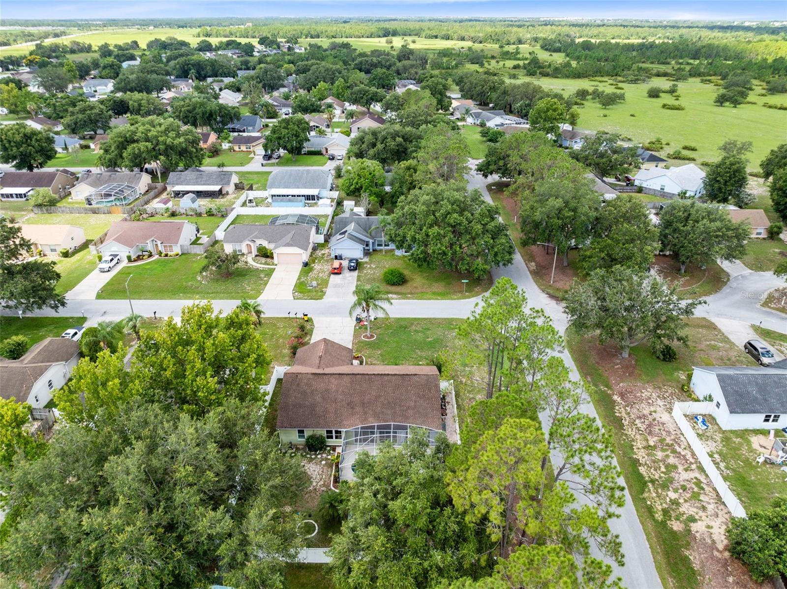 Image 33 of 34 For 204 Grovepark Drive