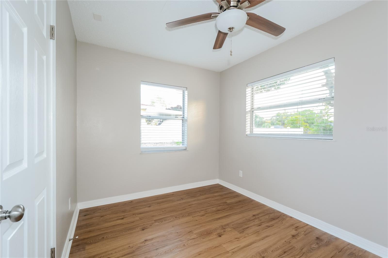 Image 11 of 16 For 2804 Nassau Street