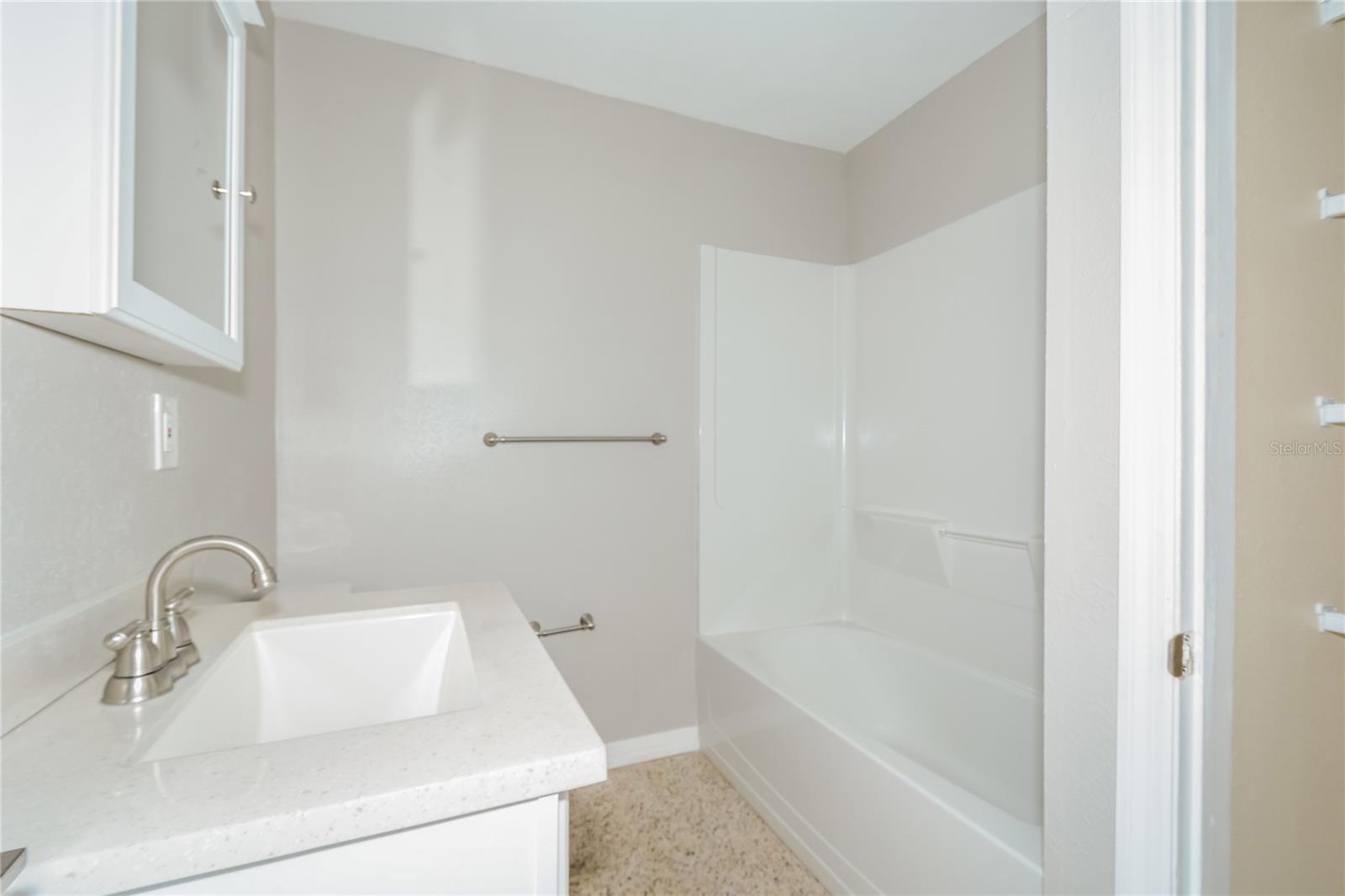 Image 9 of 16 For 2804 Nassau Street