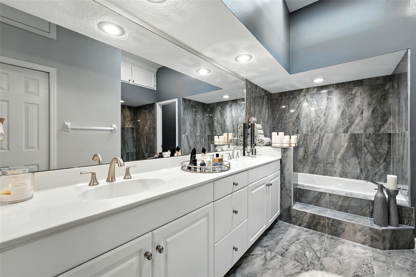 Image 5 of 52 For 1769 Turnberry Terrace