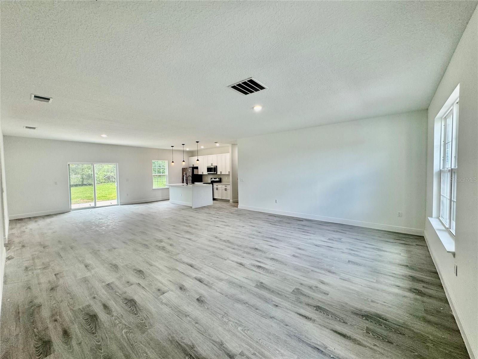 Image 14 of 41 For 6263 Whispering Oak Loop