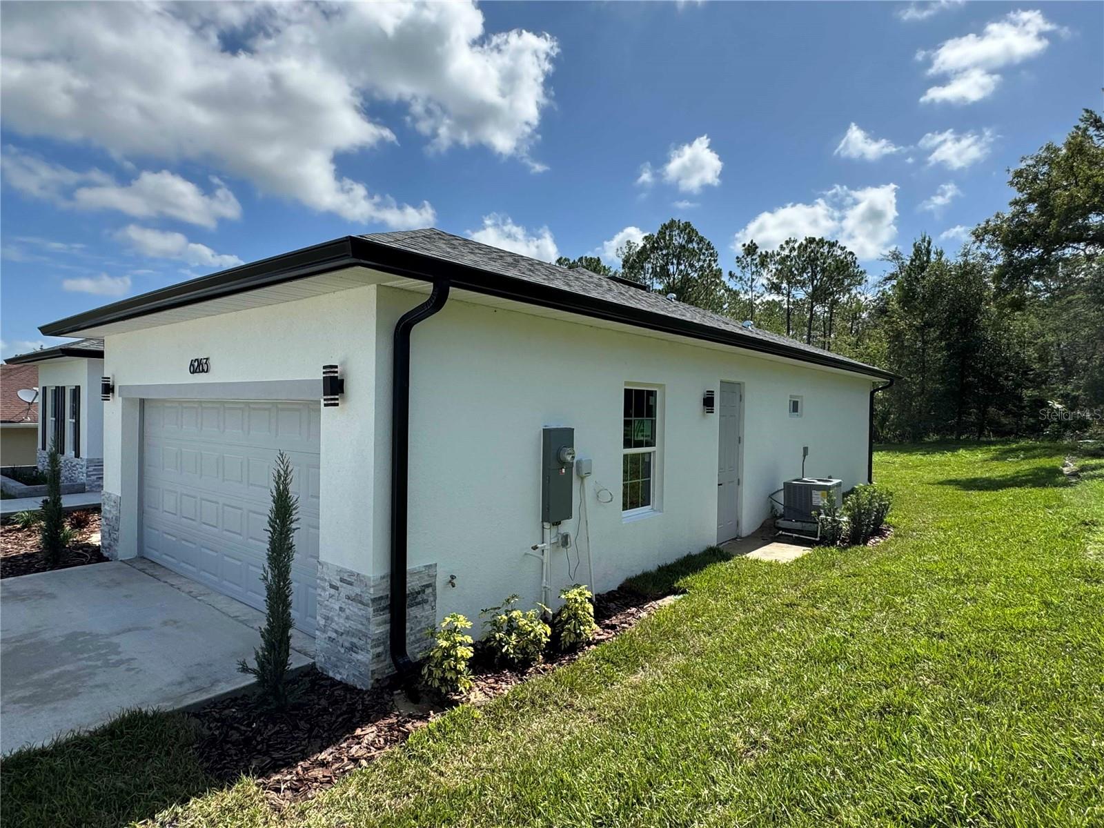 Image 4 of 41 For 6263 Whispering Oak Loop