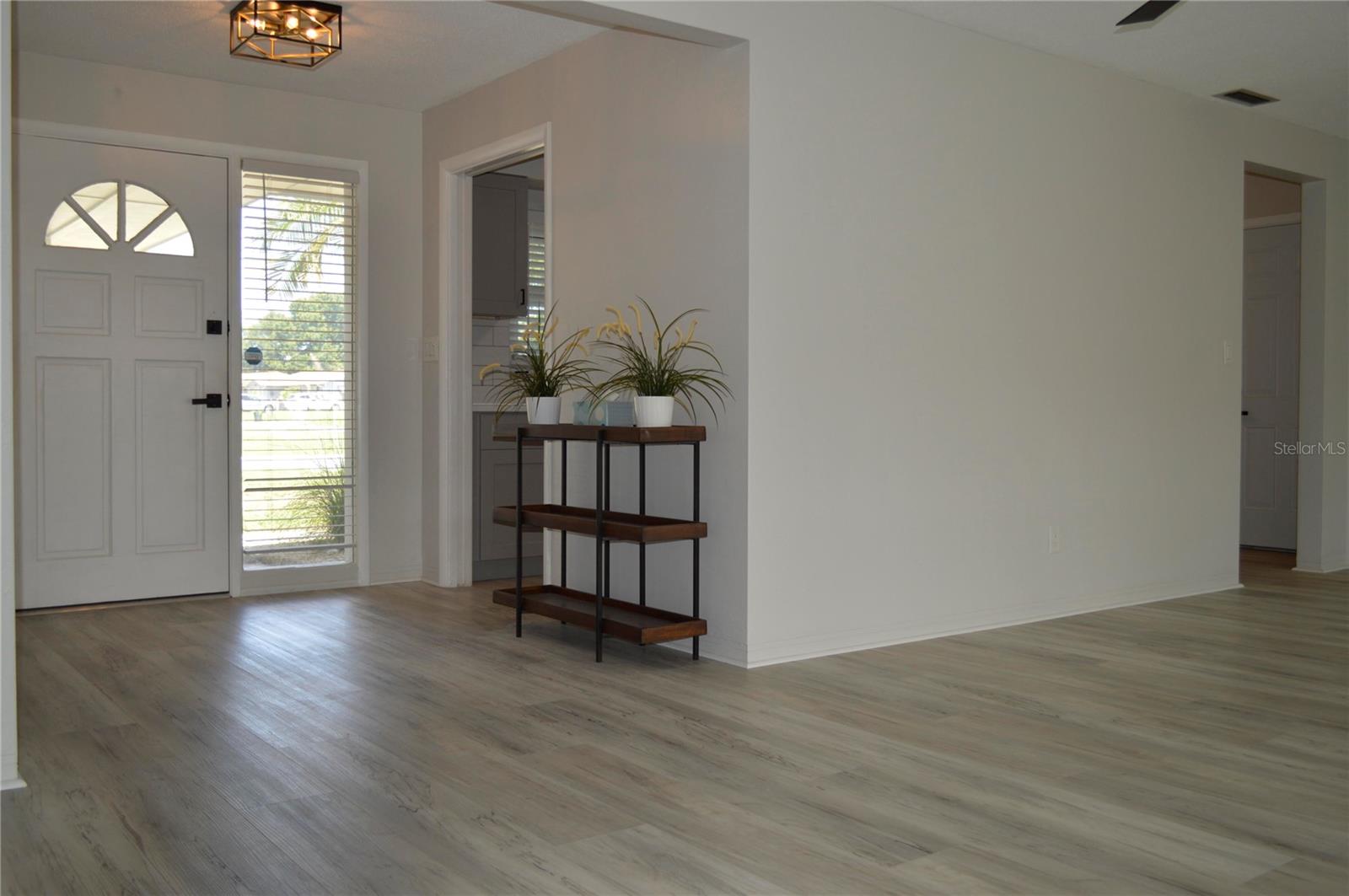 Image 4 of 7 For 9093 108th Street