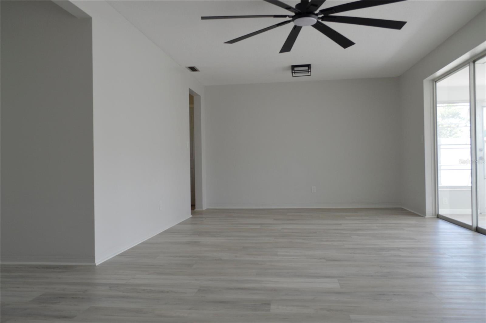 Image 6 of 7 For 9093 108th Street