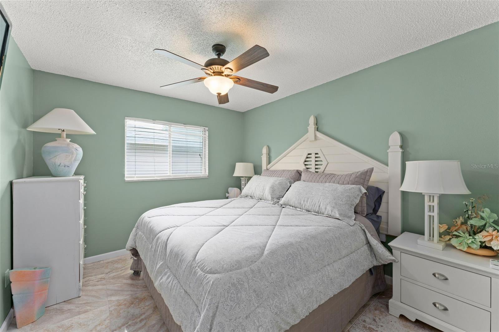 Image 20 of 33 For 2705 Wilmette Avenue