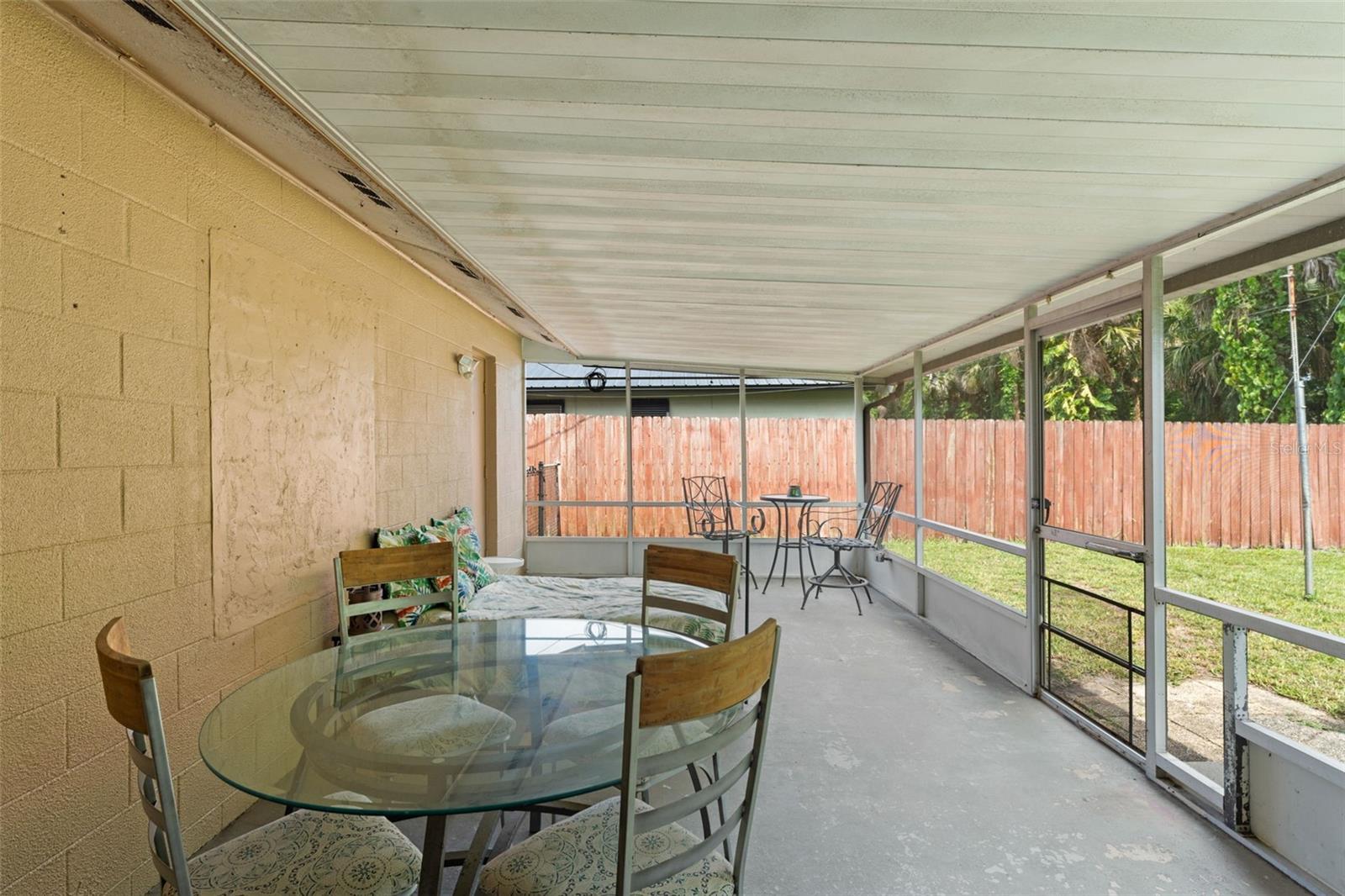 Image 26 of 33 For 2705 Wilmette Avenue