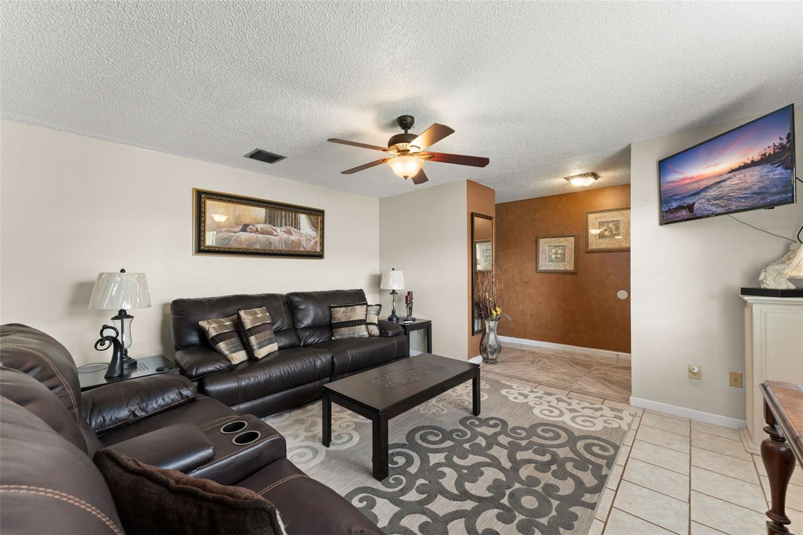 Image 6 of 33 For 2705 Wilmette Avenue