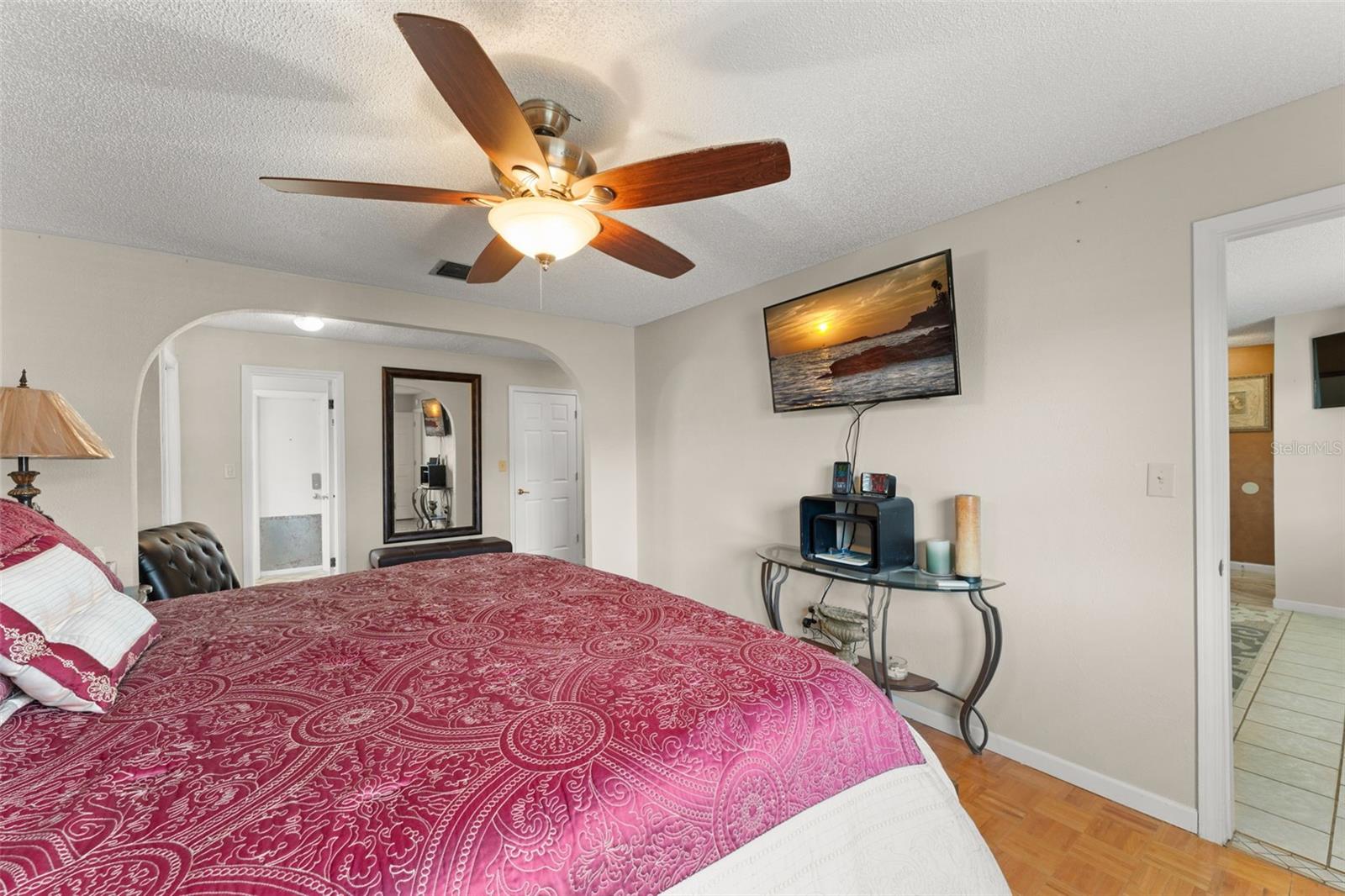 Image 8 of 33 For 2705 Wilmette Avenue