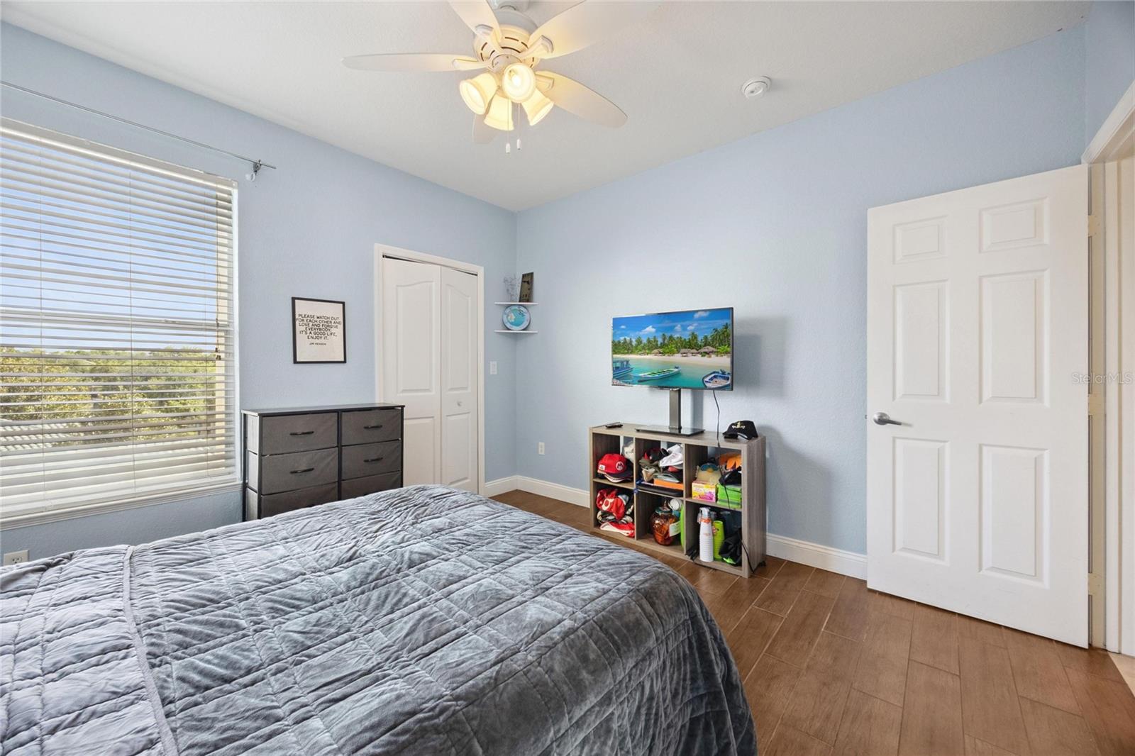 Image 22 of 41 For 8816 Dunes Court 303