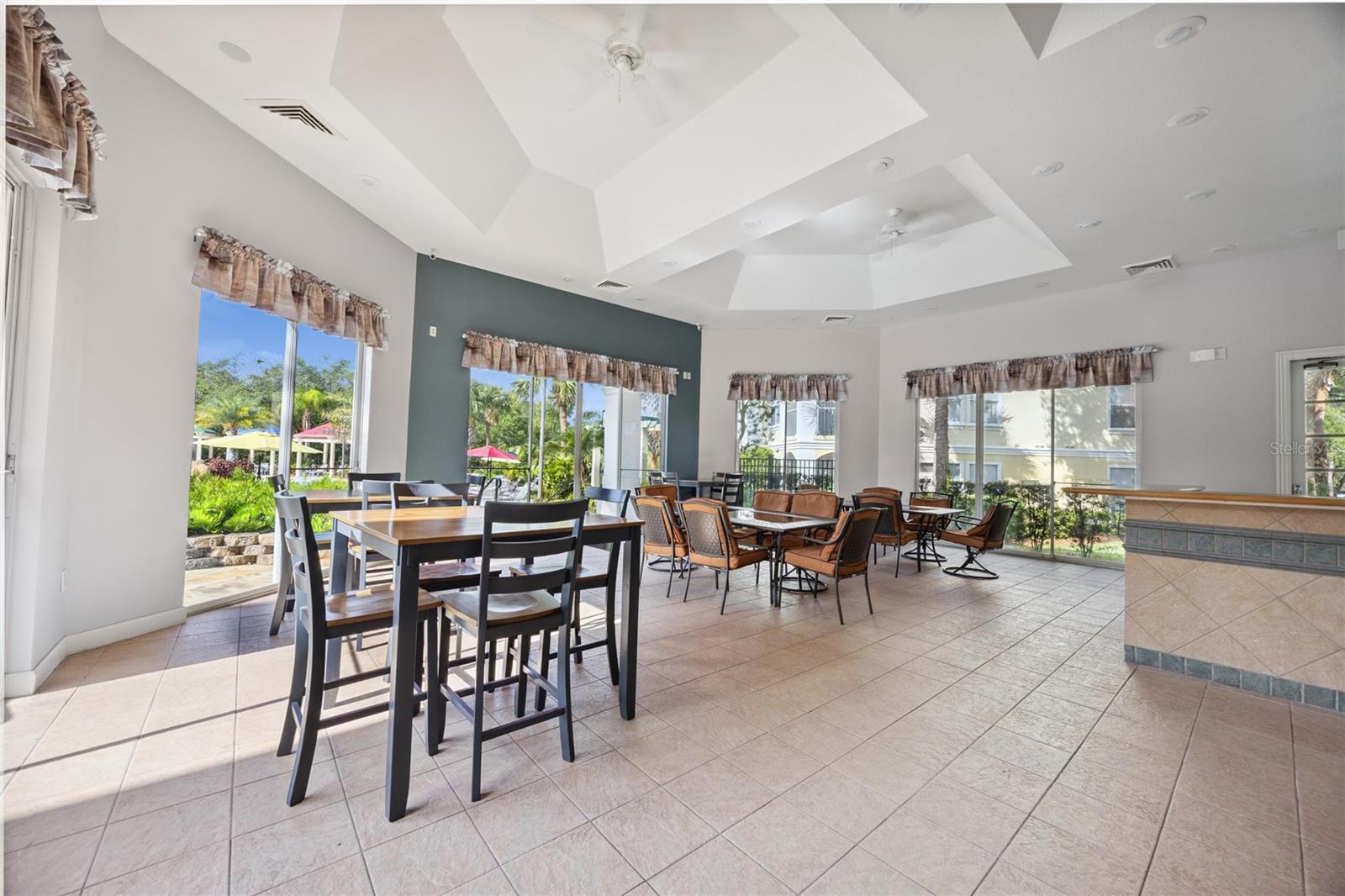 Image 32 of 41 For 8816 Dunes Court 303