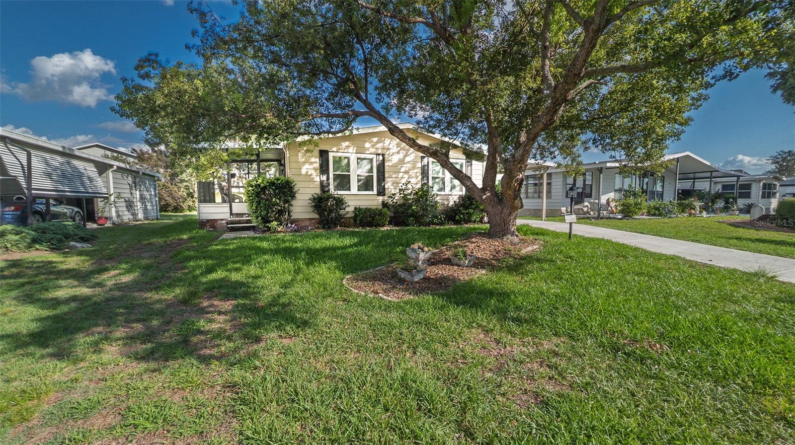 Details for 1725 Hilton Head Boulevard, LADY LAKE, FL 32159
