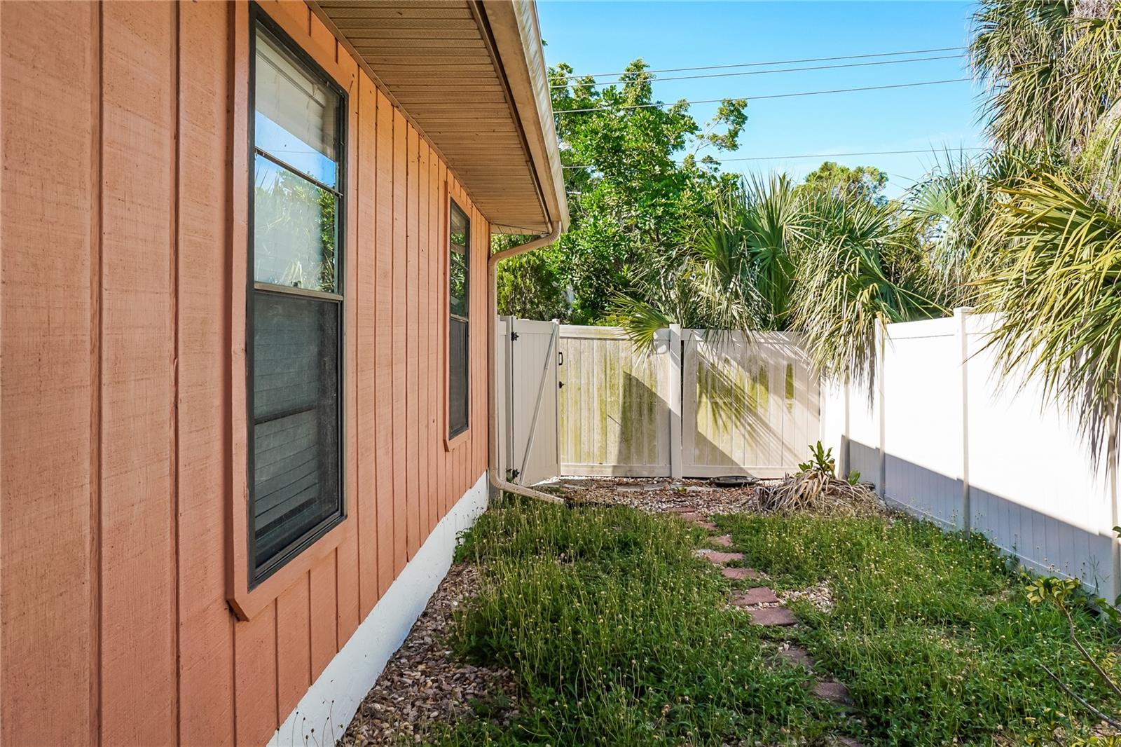 Image 15 of 16 For 1805 Wharf Road