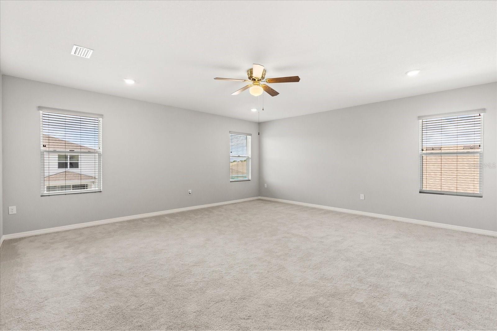 Image 6 of 17 For 5846 80th Lane