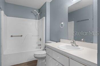 Image 9 of 11 For 1708 Center Street