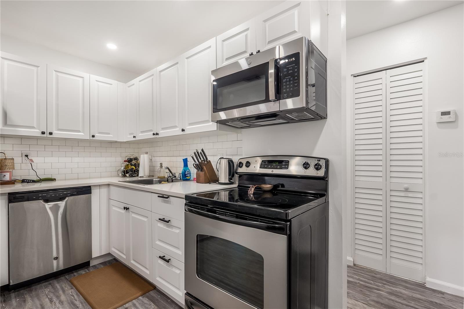 Image 10 of 33 For 1501 18th Drive