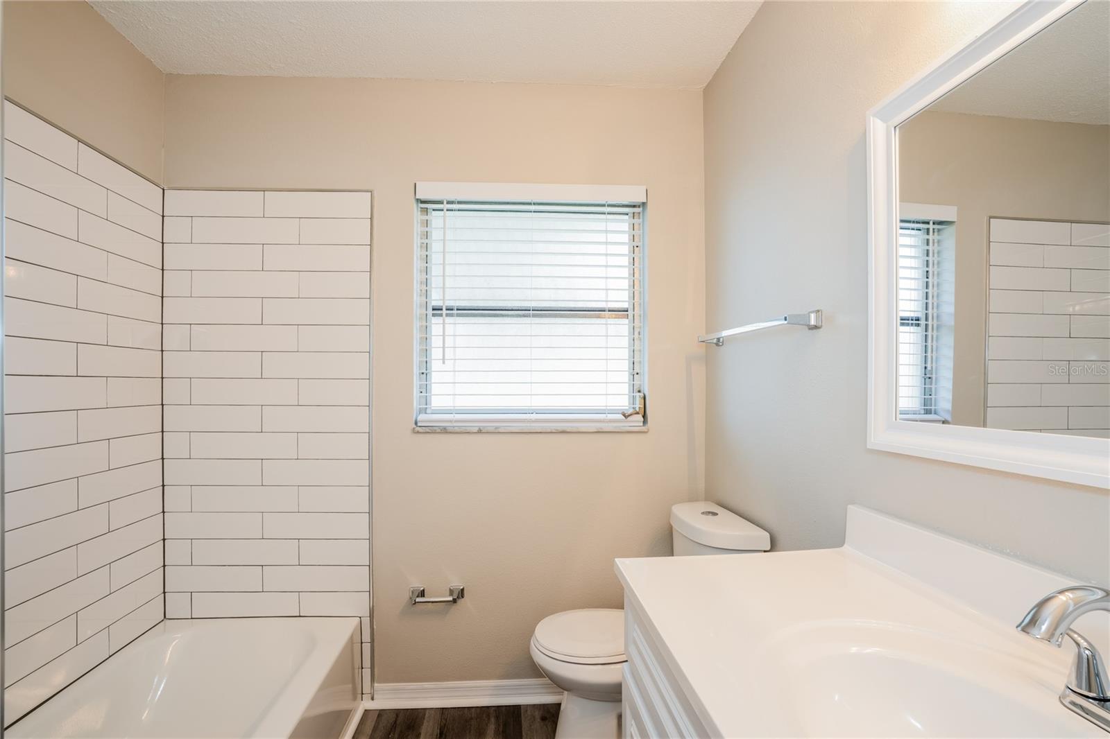 Image 10 of 16 For 4506 9th Street W