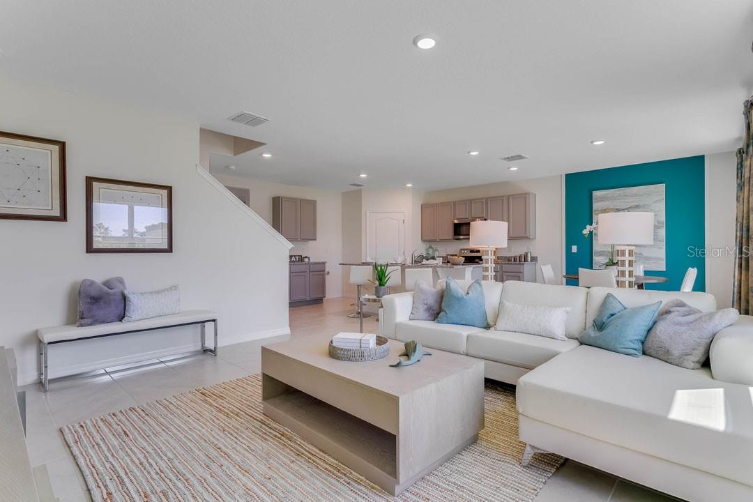 Image 14 of 43 For 3874 Royal Azalea Way
