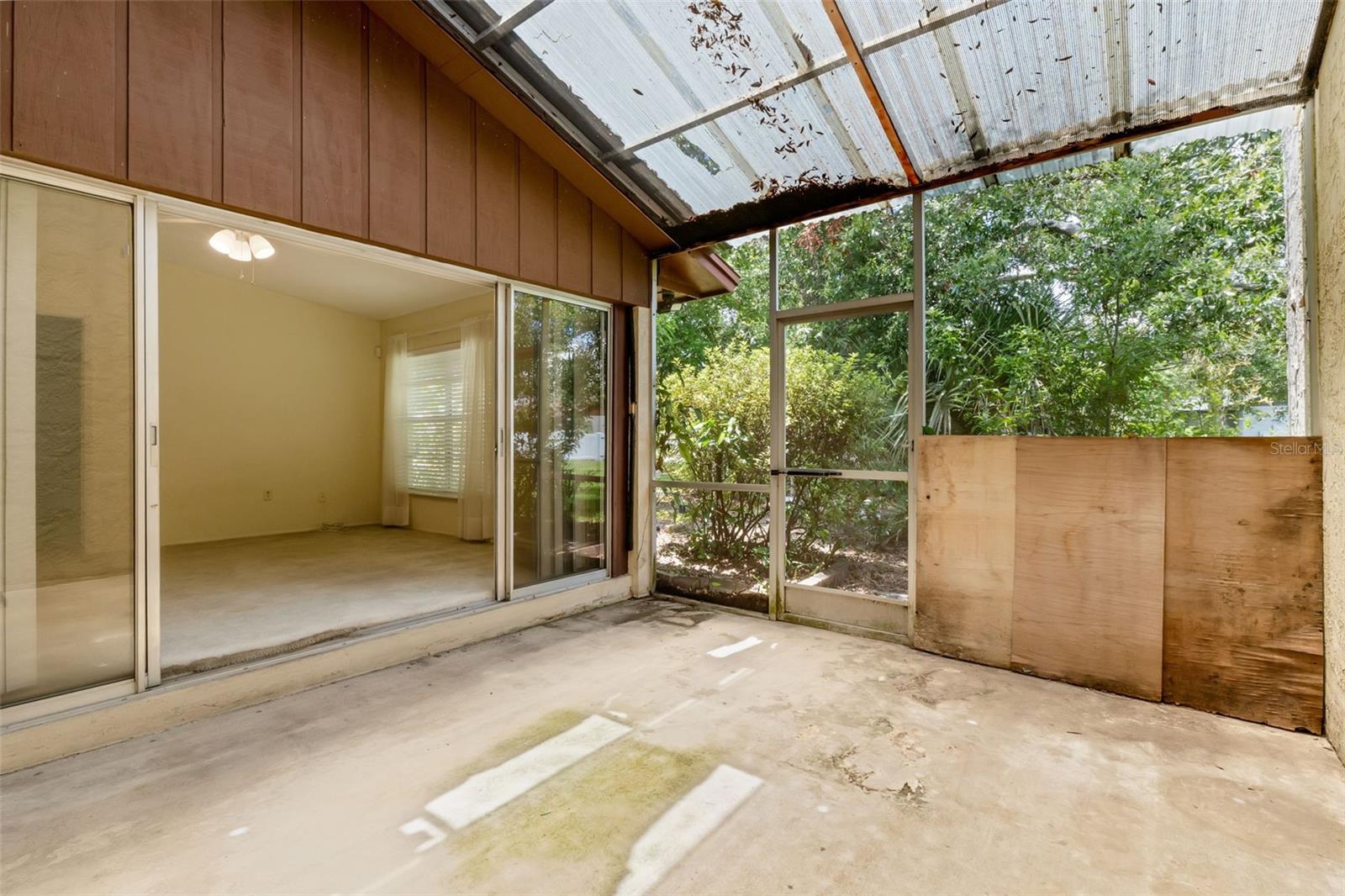 Image 17 of 25 For 1032 Calanda Avenue 1032