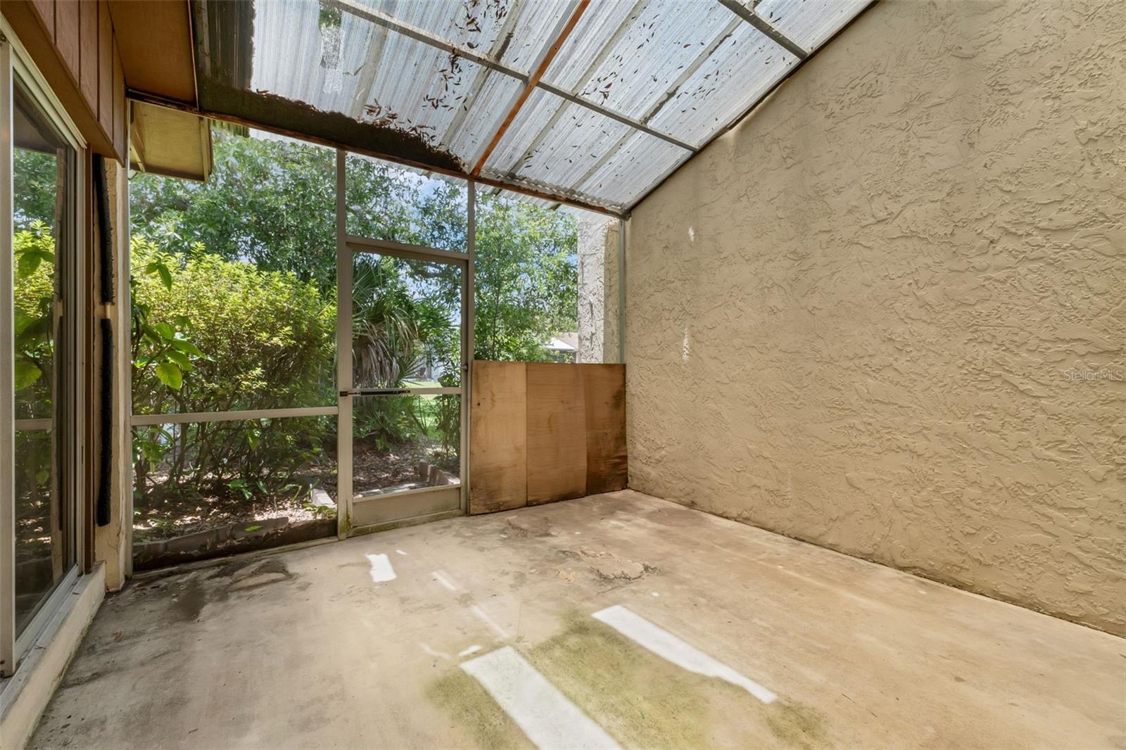 Image 18 of 25 For 1032 Calanda Avenue 1032