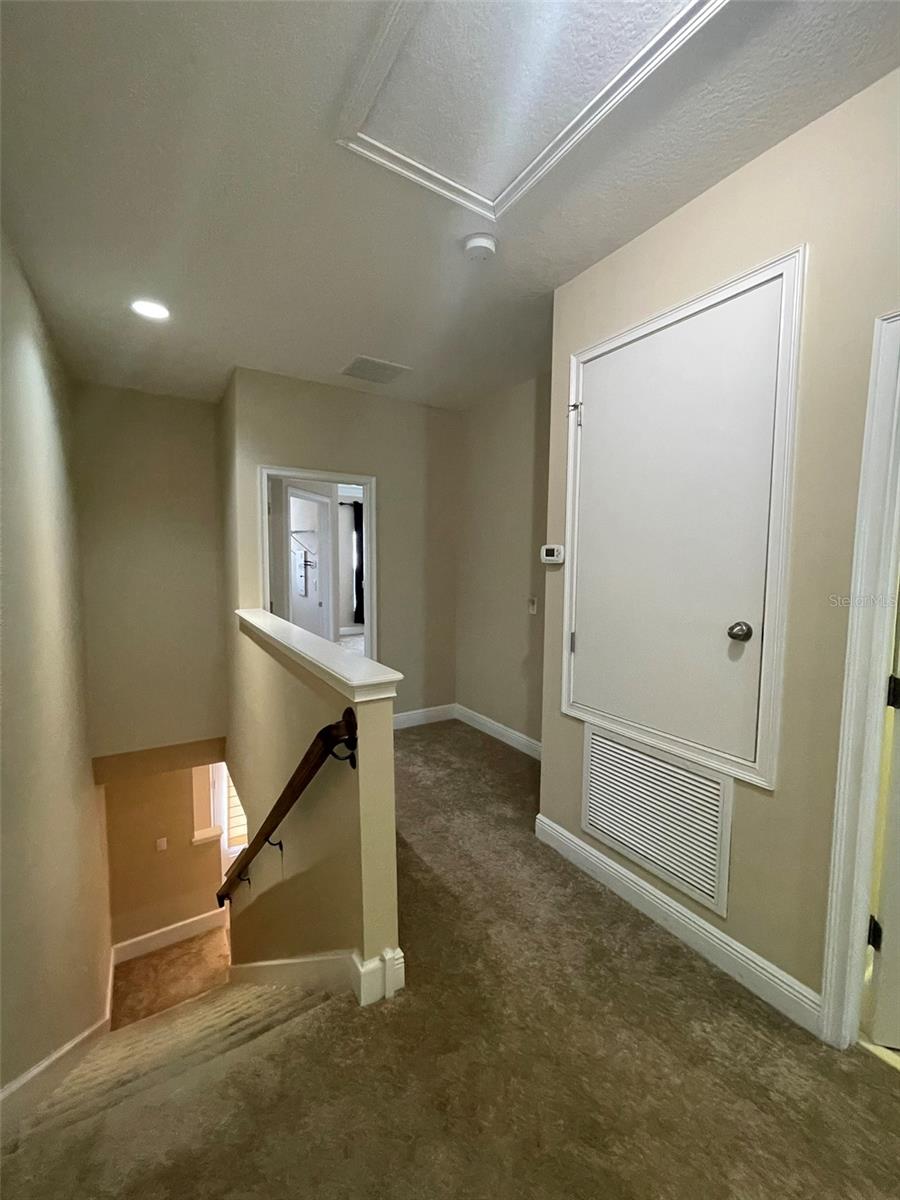 Image 40 of 76 For 439 Ellis Square Court